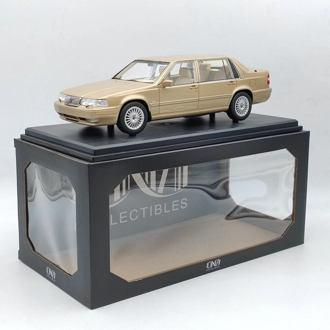 DNA Collectibles 1:18 - Model car - Volvo S90 Royal...