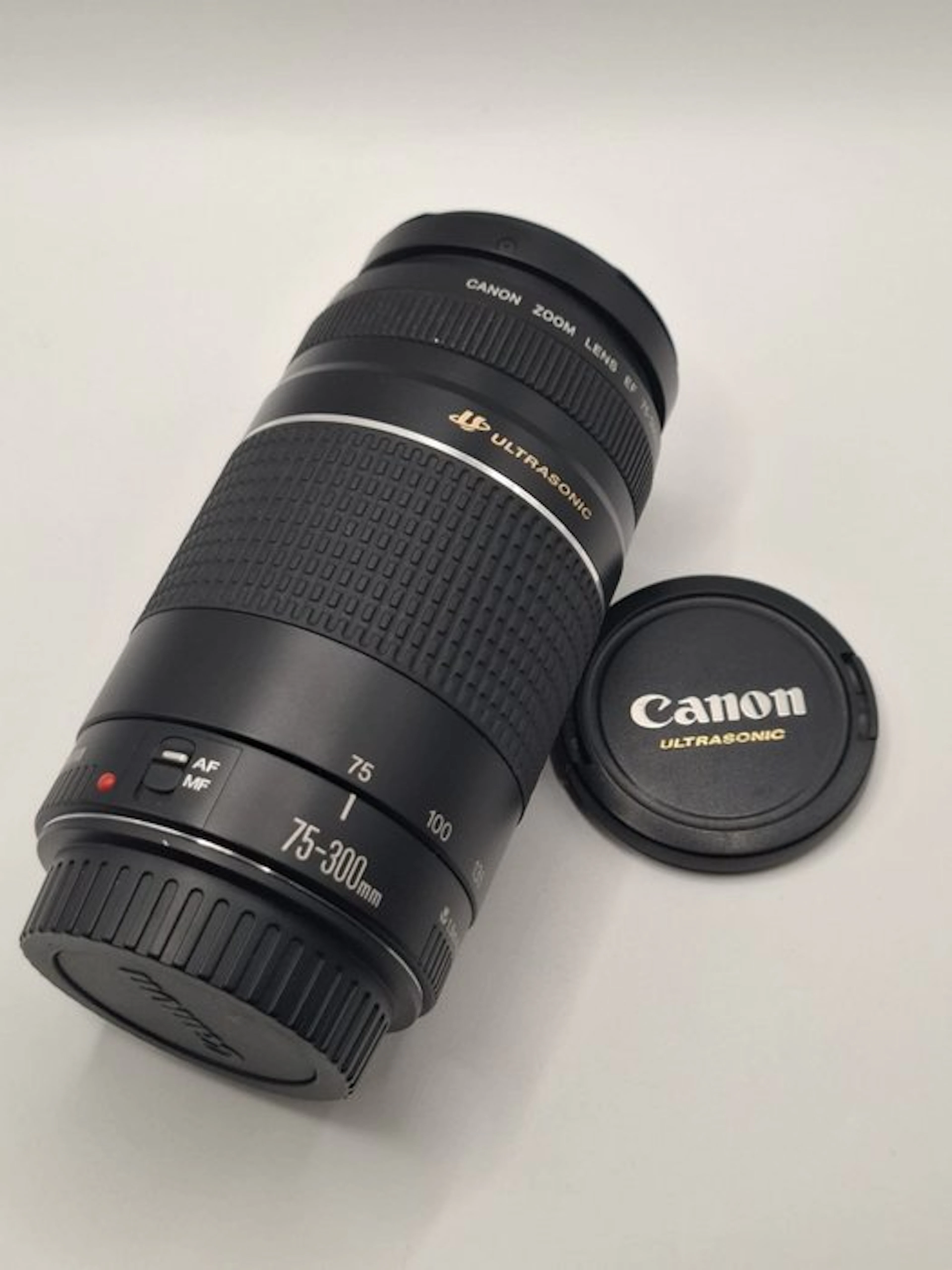 Canon EF 4-5.6/75-300mm III USM | Digital camera