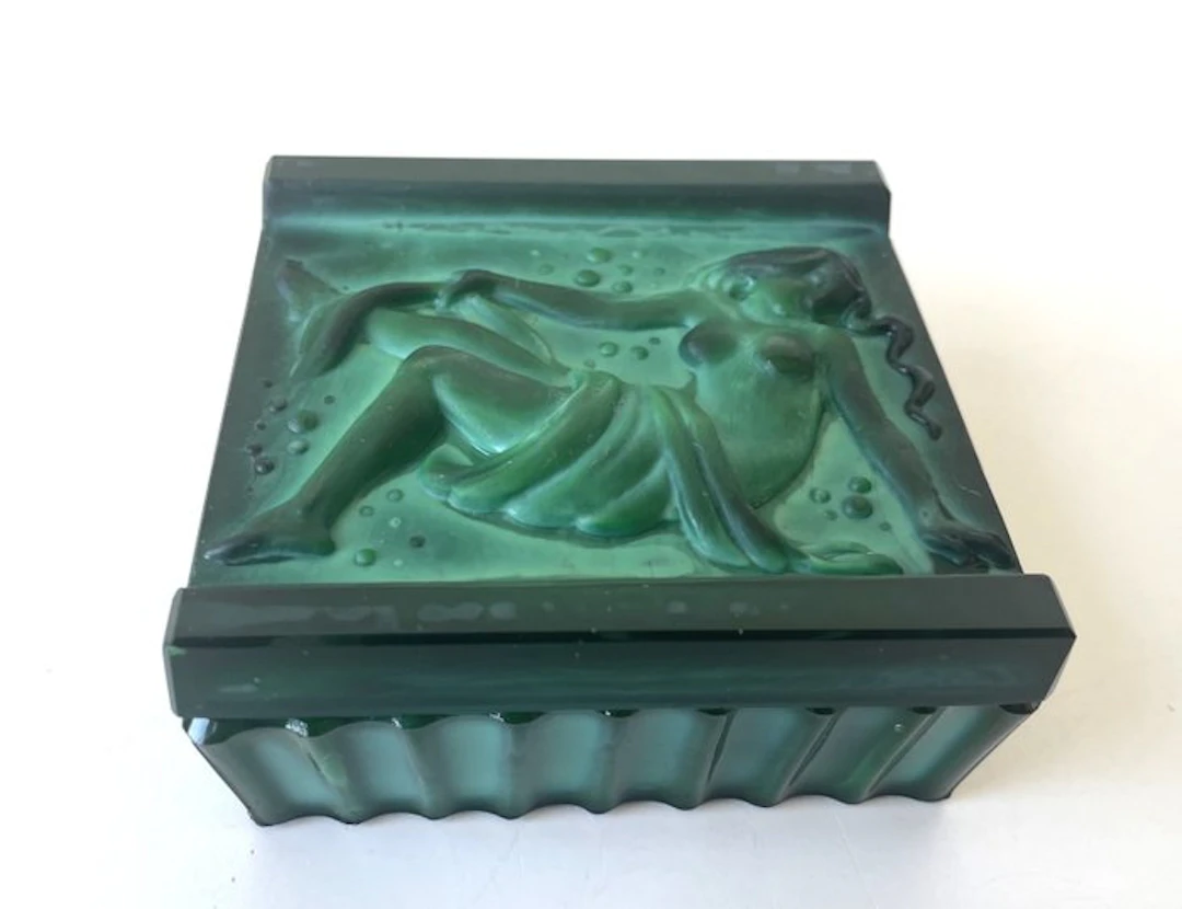 Curt Schlevogt - Jewellery box - Malachite glass - glass lid box