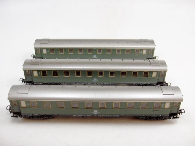 Märklin H0 - 4123 4124 4125 - Train set (3) - Set unused carriages - DB