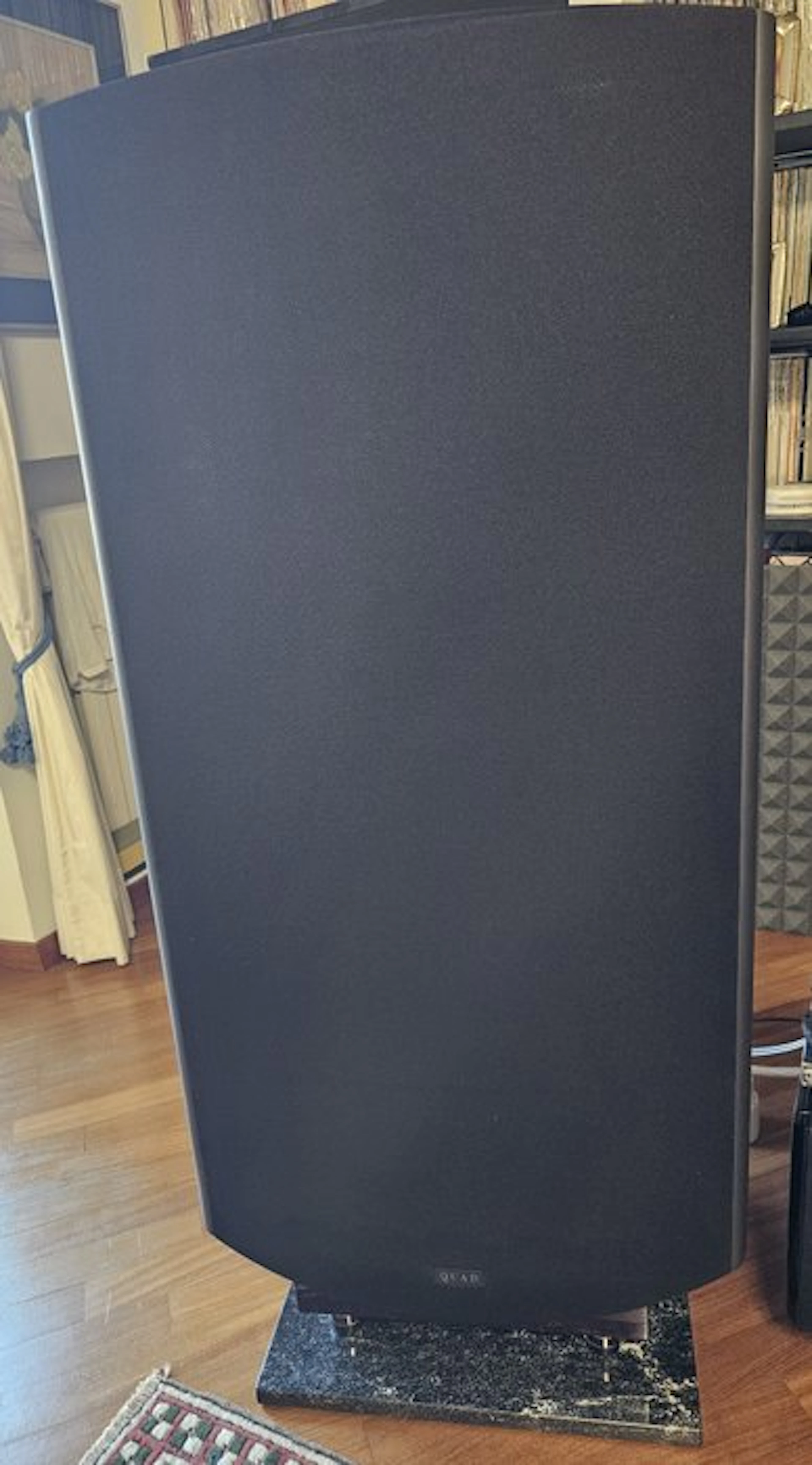 Quad - ESL-2912 / Electrostatic Floorstanding Speaker set
