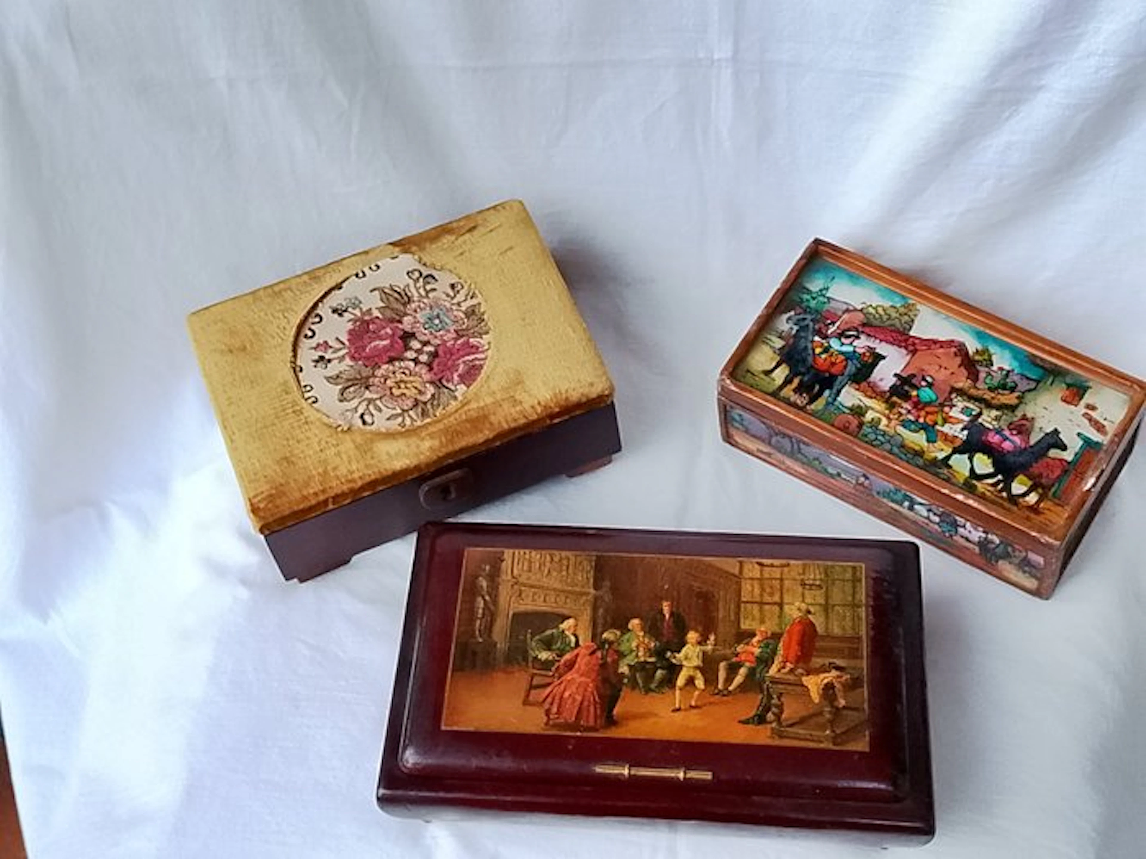 Box (3) - Wood, Textile - Carillon carillon
