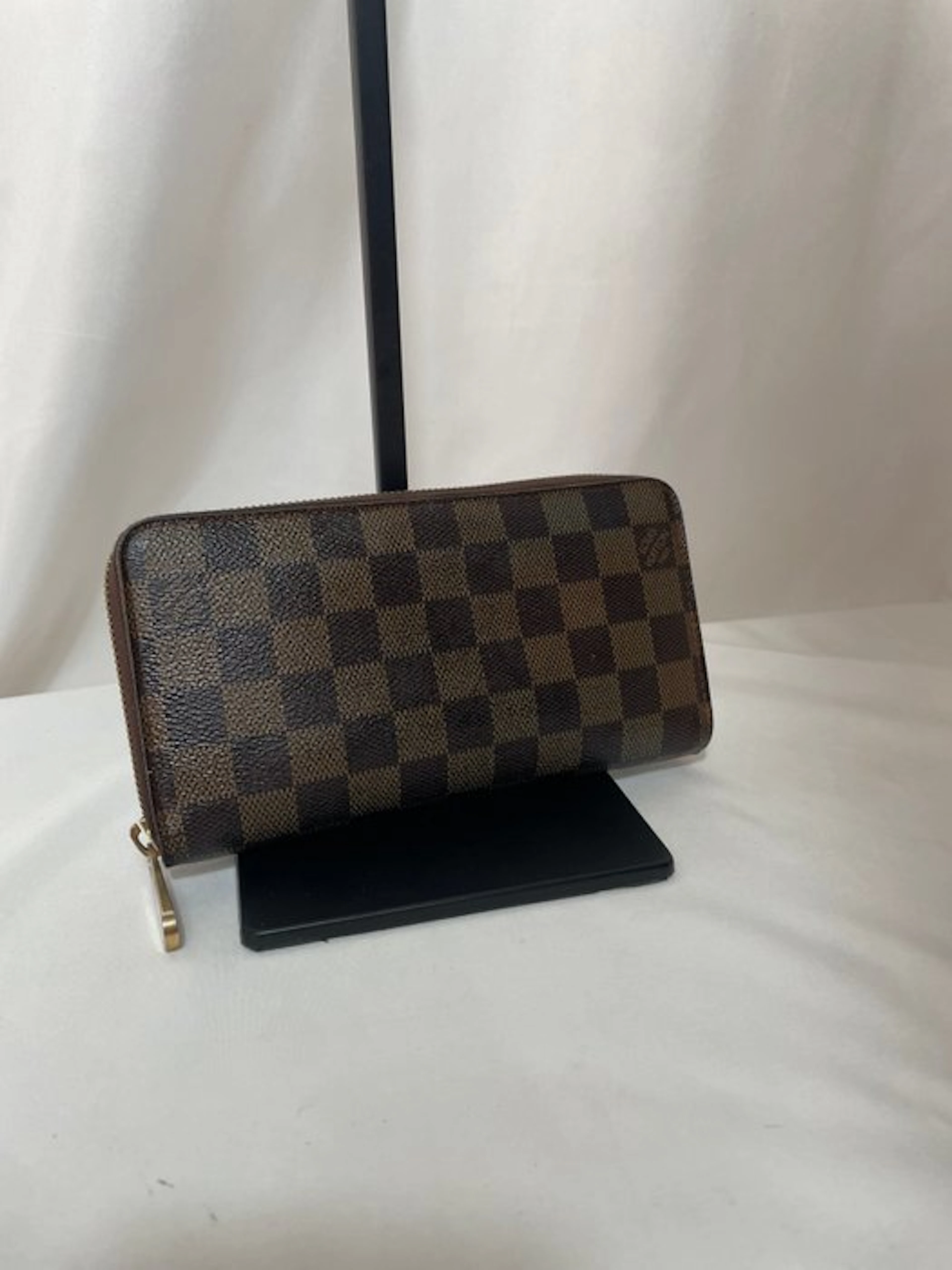 Louis Vuitton - Wallet