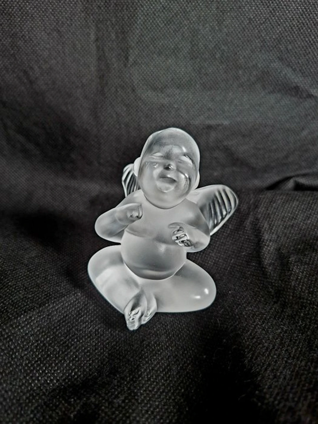 Lalique - Sculpture, cherubijn Transp. - 8 cm - Crystal