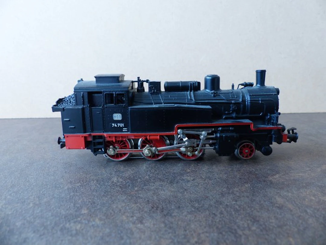 Märklin H0 - Steam locomotive (1) - BR 74 701 - DB