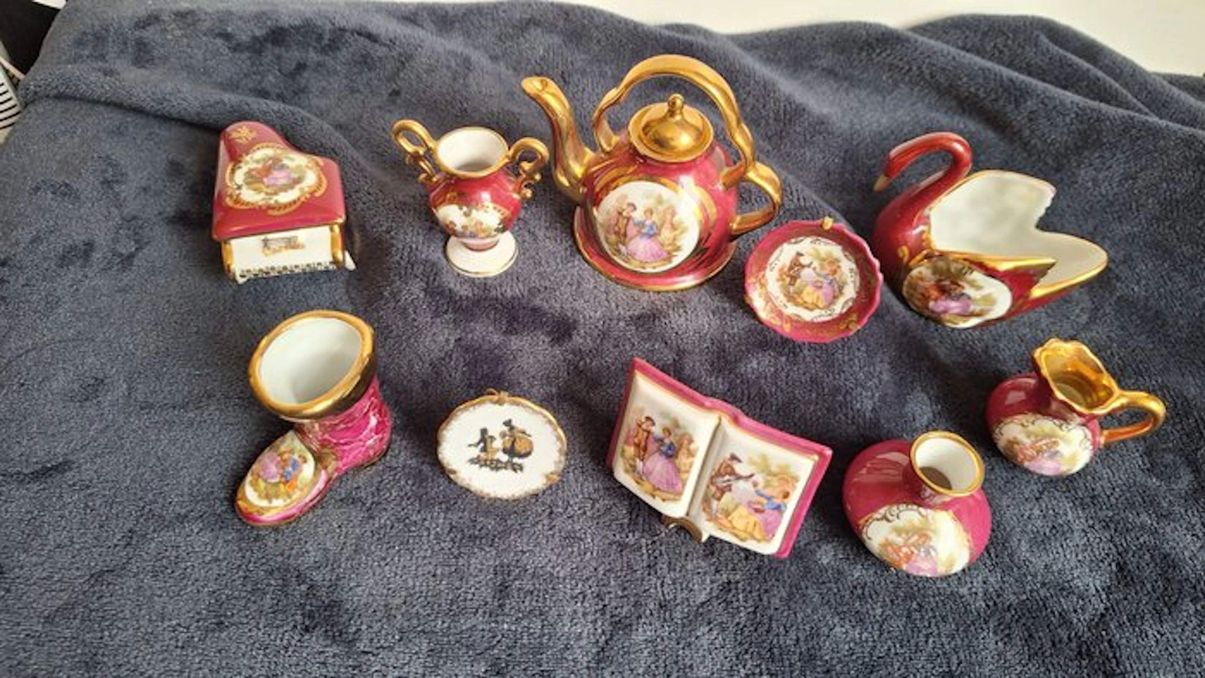 Limoges - Figurine - Collectie limoges mini's (10) - Porcelain