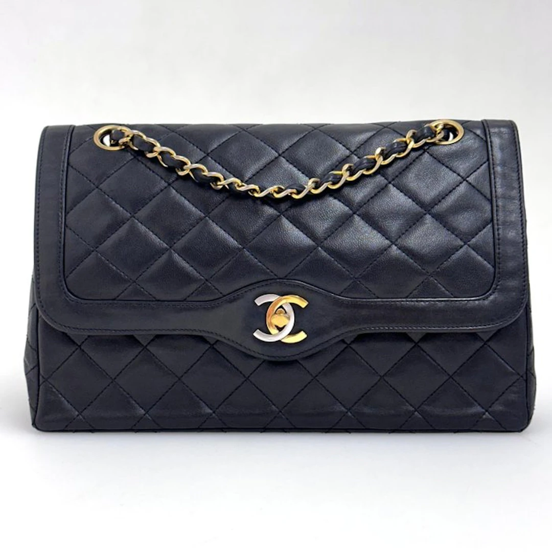 Chanel - Limited Paris - Shoulder bag