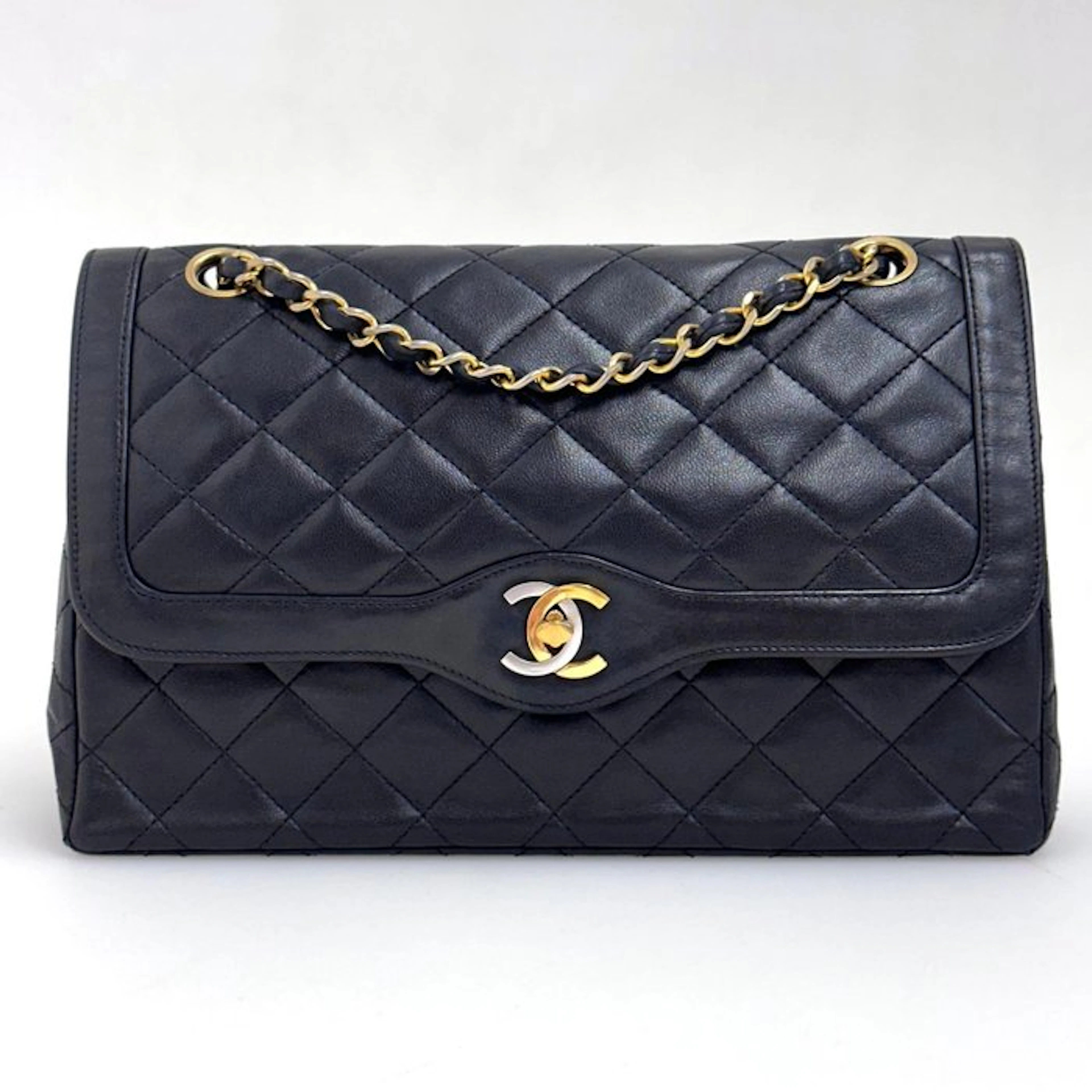 Chanel - Limited Paris - Shoulder bag