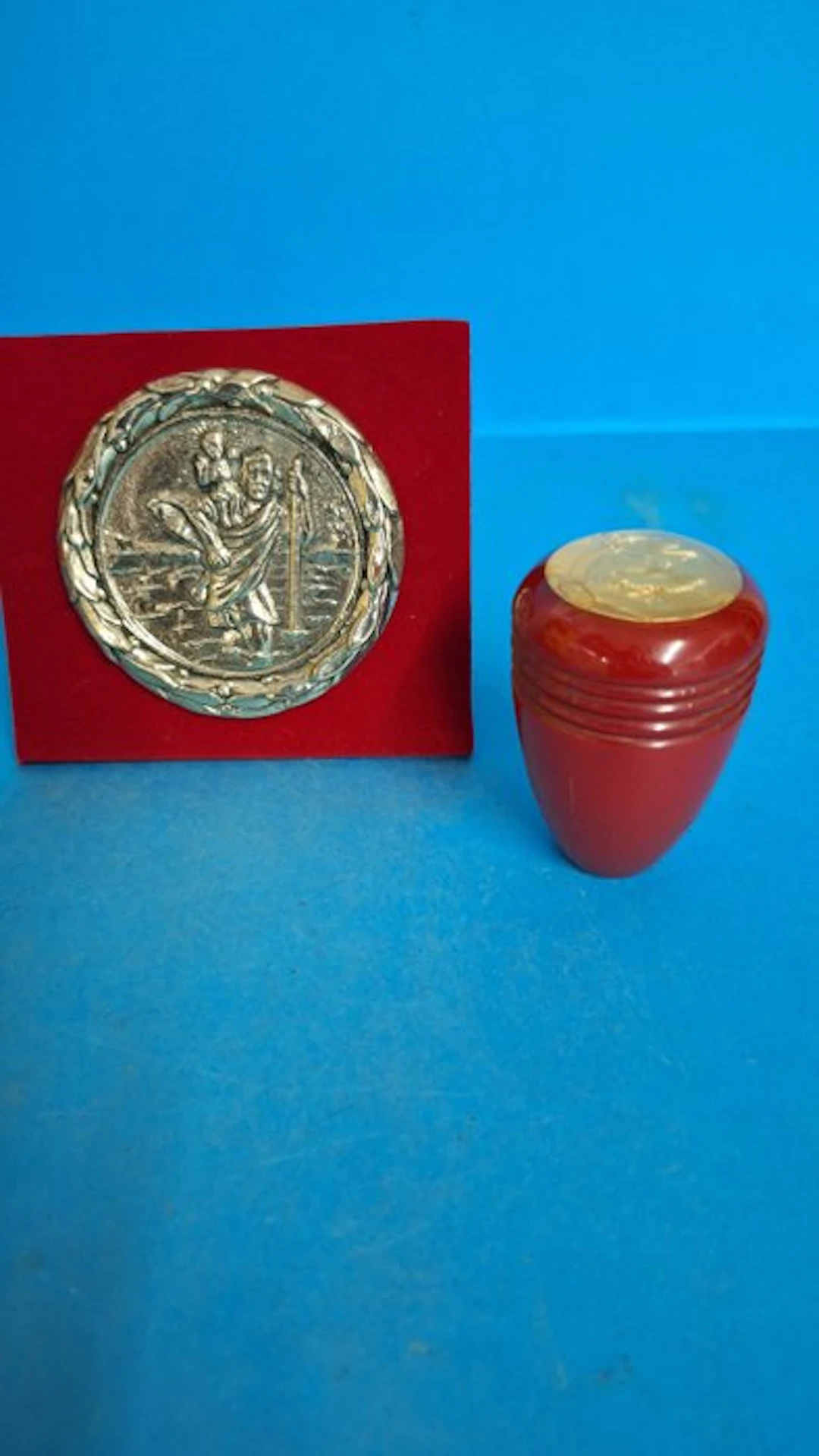 Badge - AC