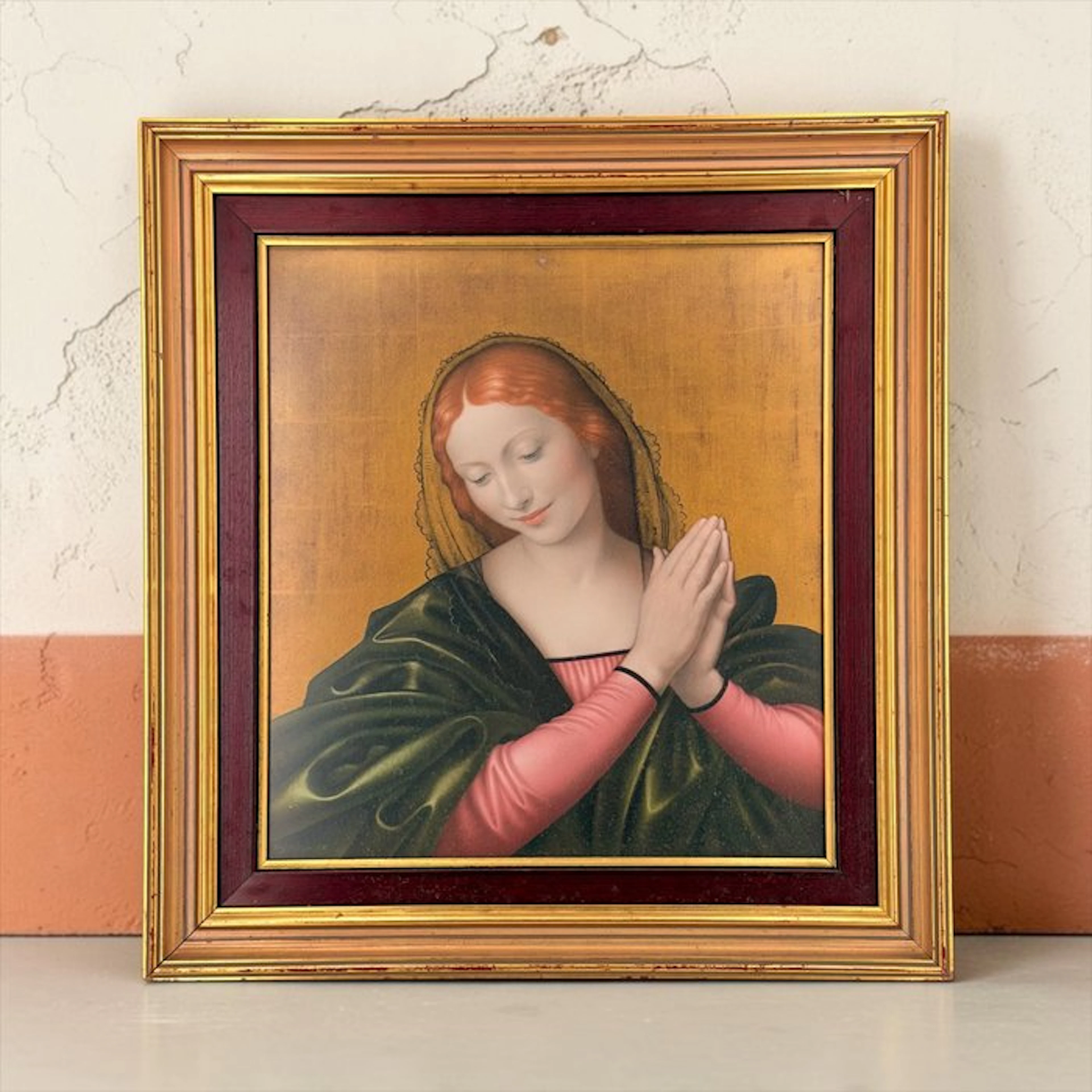 Icon - Virgin in Prayer - Wood - 44 x 42 cm