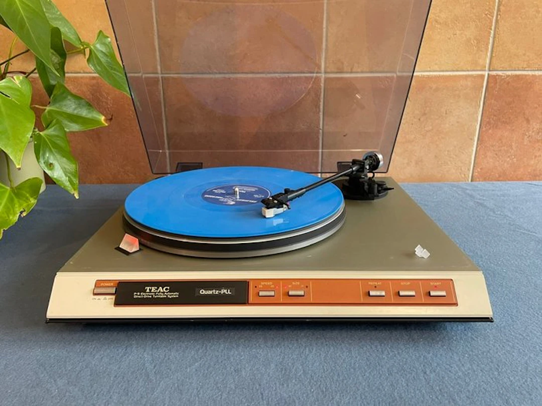 TEAC - P-9 - Record player