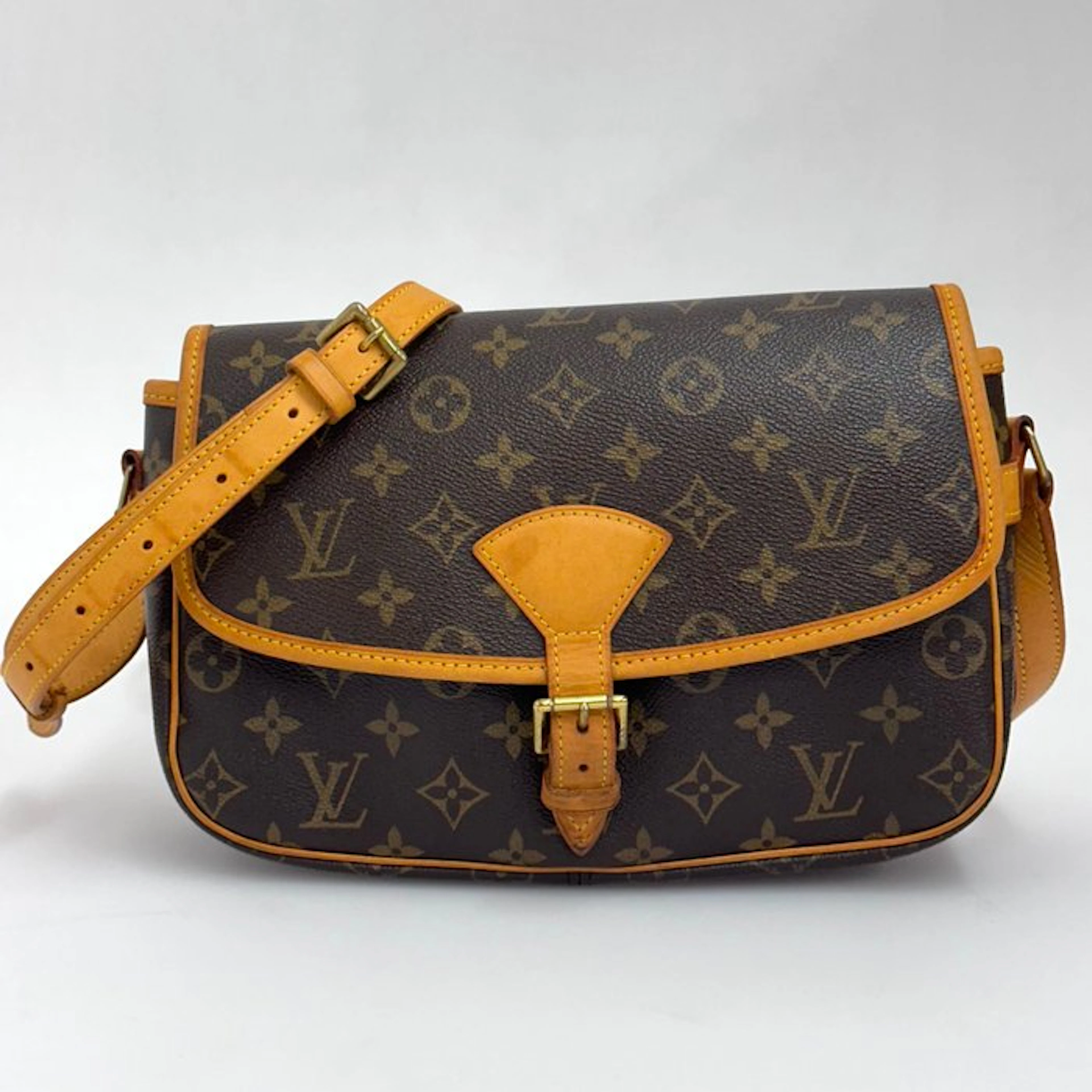 Louis Vuitton - Sologne - Crossbody bag
