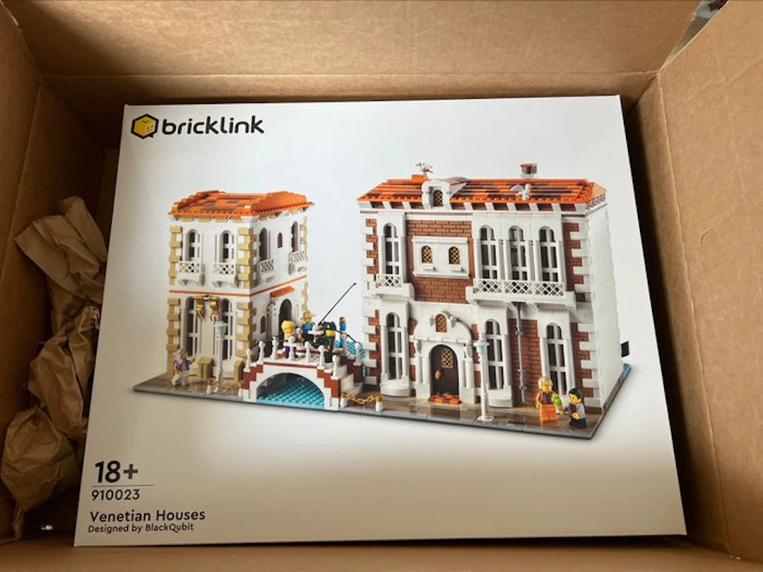 LEGO Set - 910023 - BrickLink Designer Program - Venetian Houses