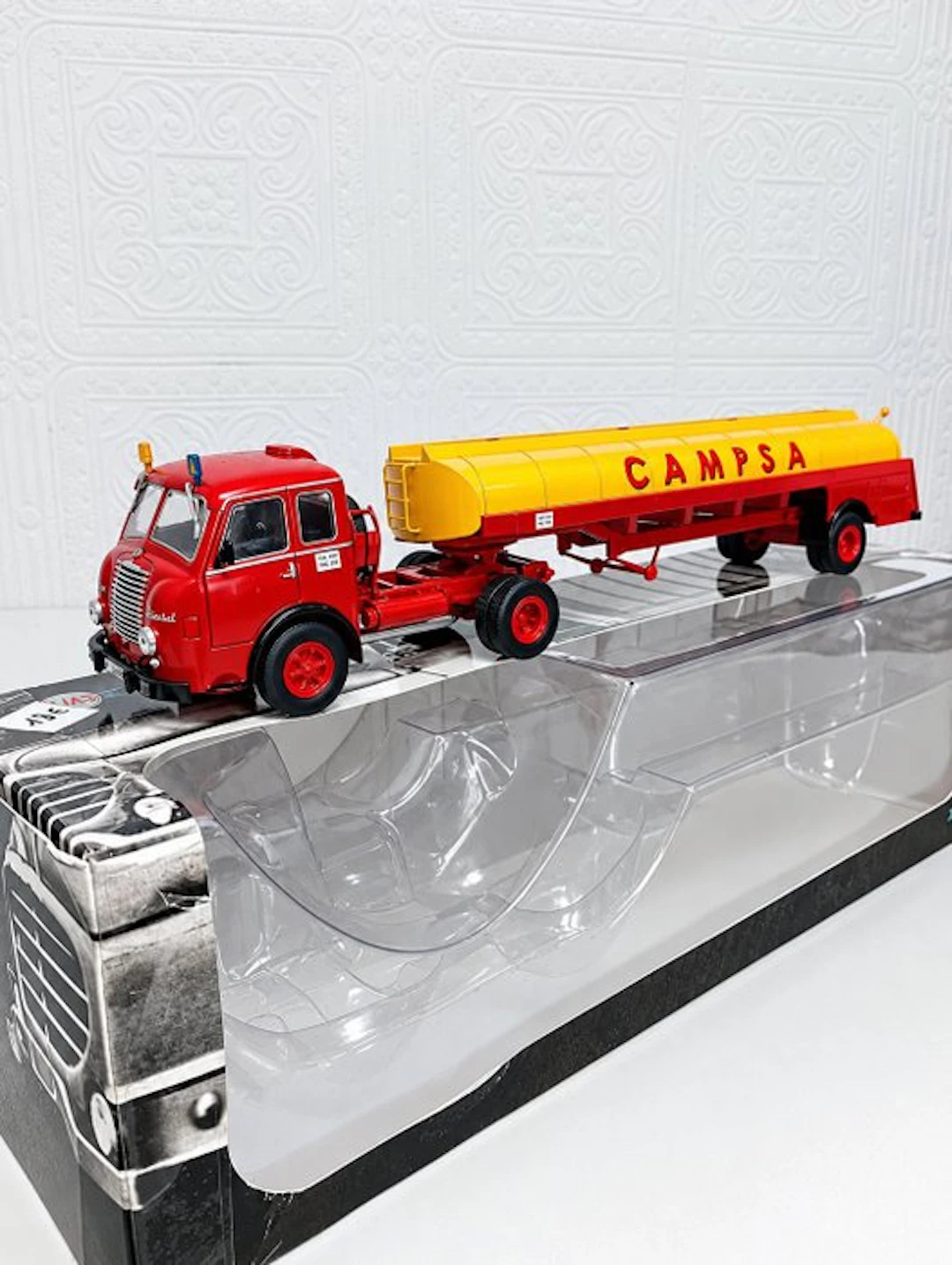 1:43 - Model truck - Camion Miniature Pegaso Z-701