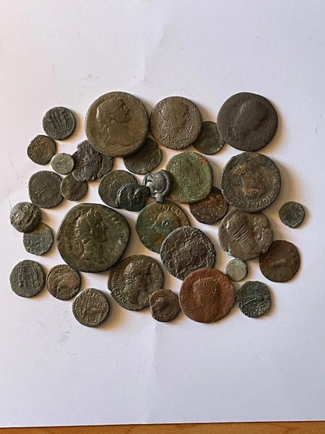 Roman Empire Lot 33 coins (No reserve price)