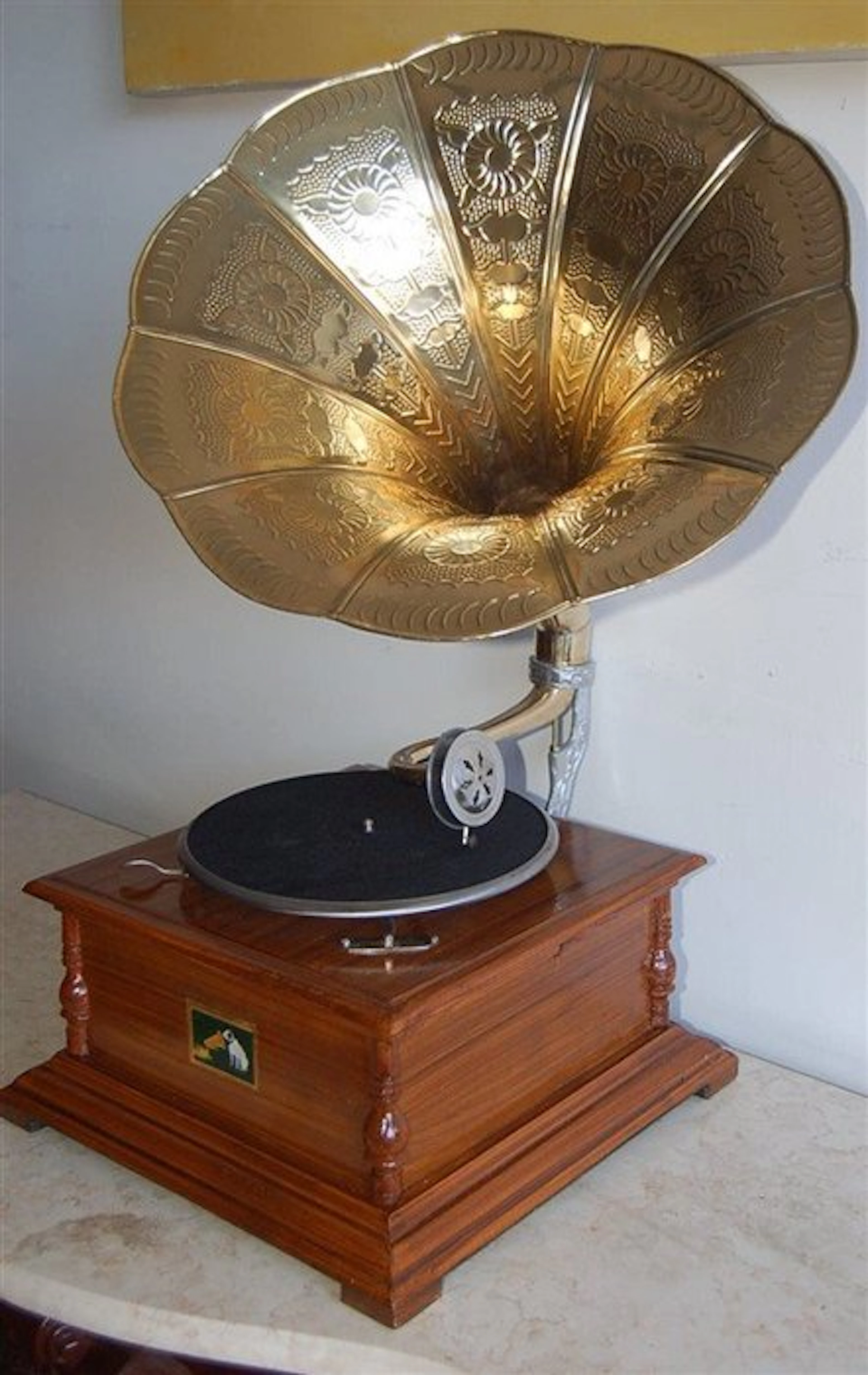 His Masters Voice - mv 101 Gramophone