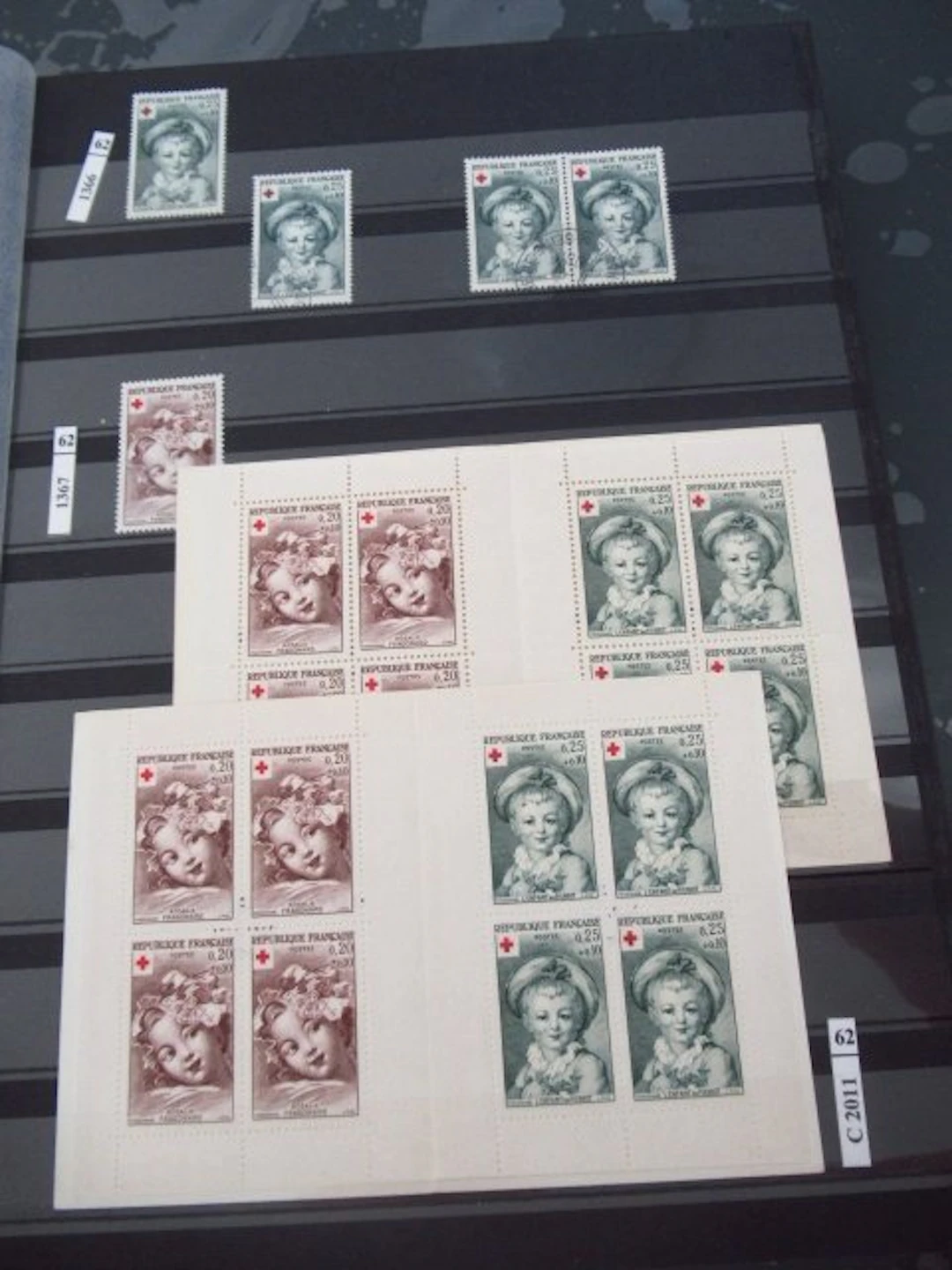France - avec carnet croix rouge, collection de timbres