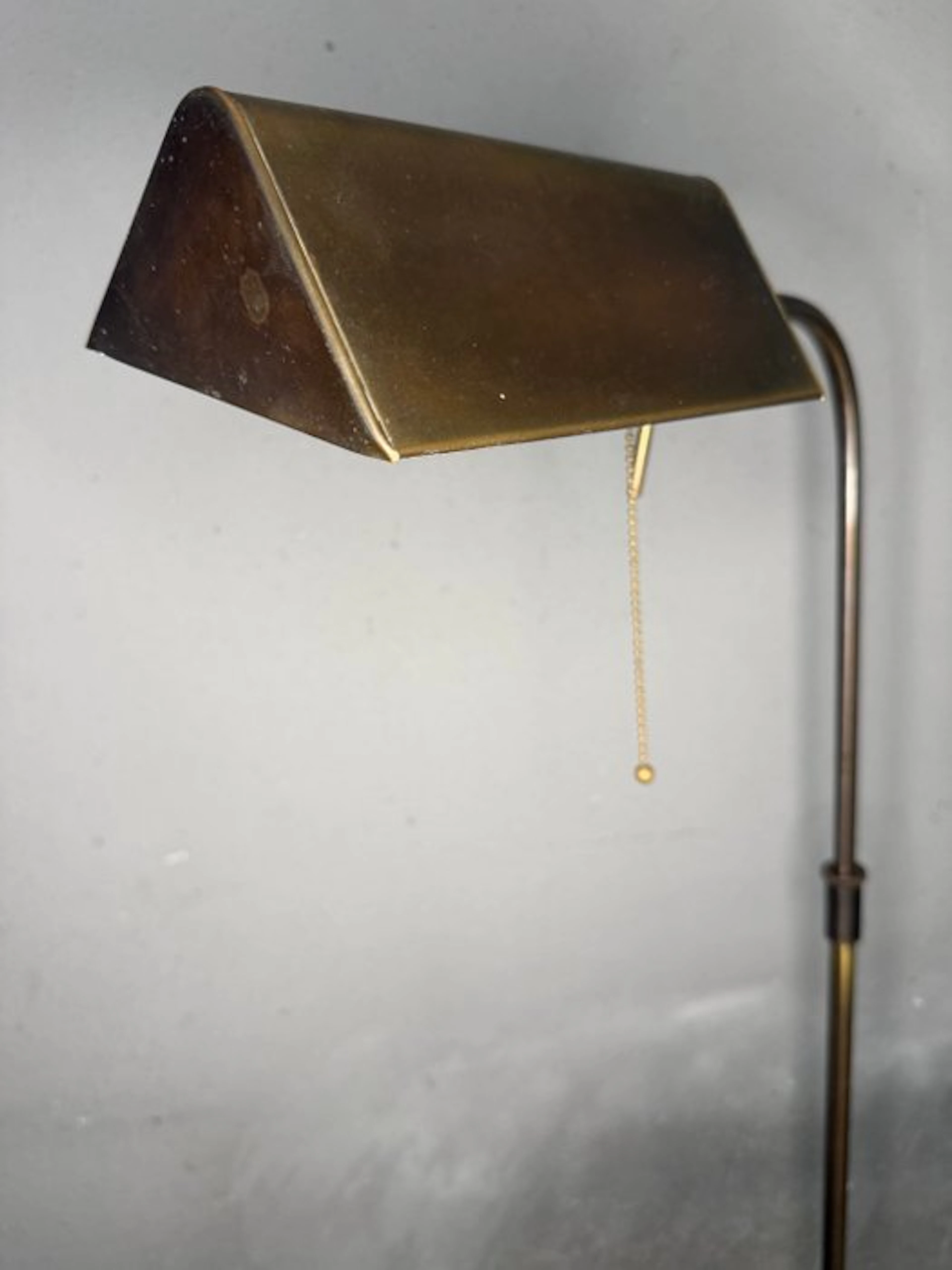 Holtkötter - Floor lamp - Brass - Antique Notary lamp