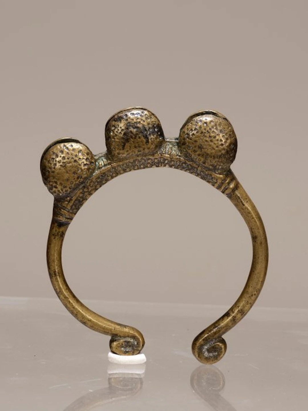 Three-bell anklet / bracelet – Dan / Wé – Côte d’Ivoire /...