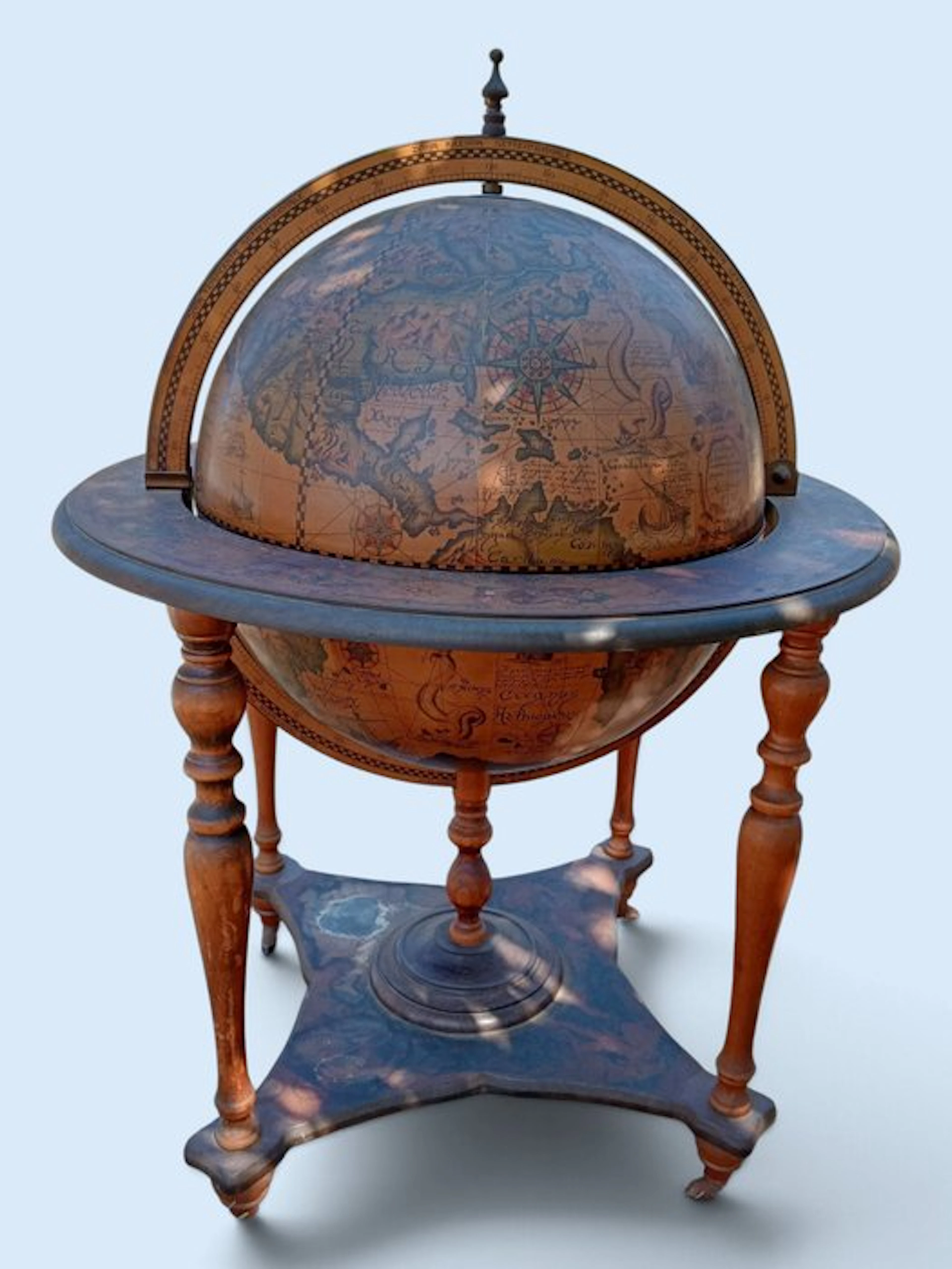 Cabinet on stand - Wood - Globe-shaped mobile bar