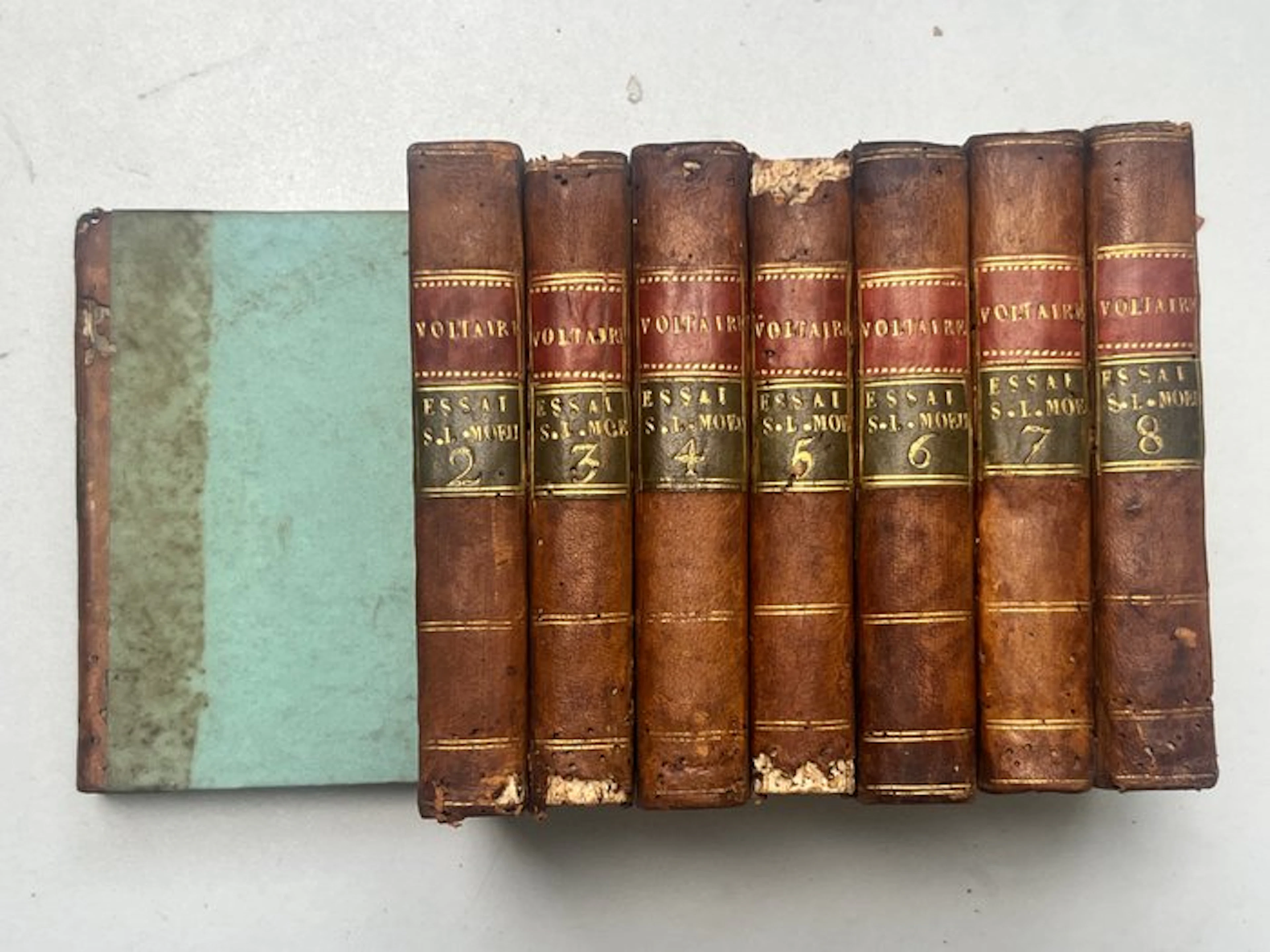 Voltaire - Essai sur les mœurs et l'esprit des nations - 1804-1805