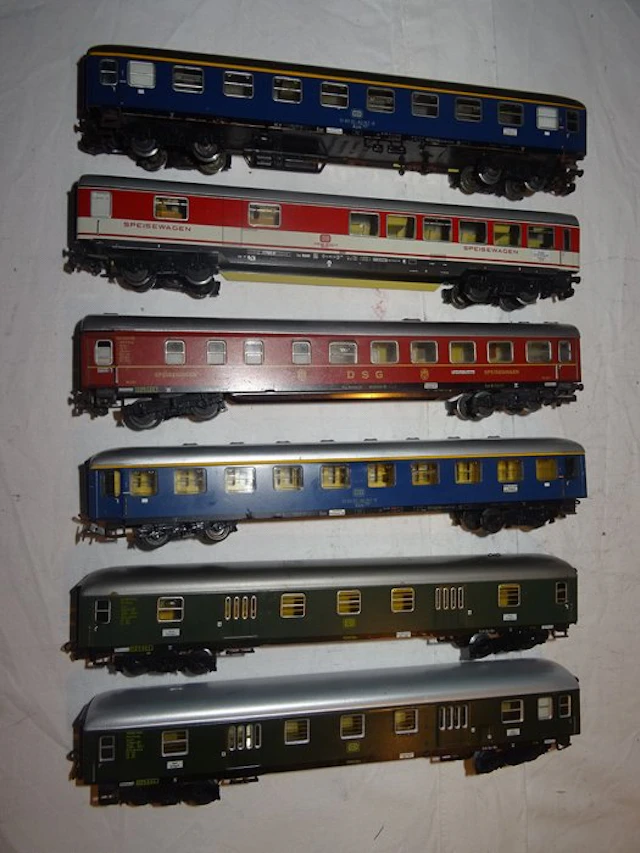 Märklin H0 - Model train passenger carriage (6) - Six...