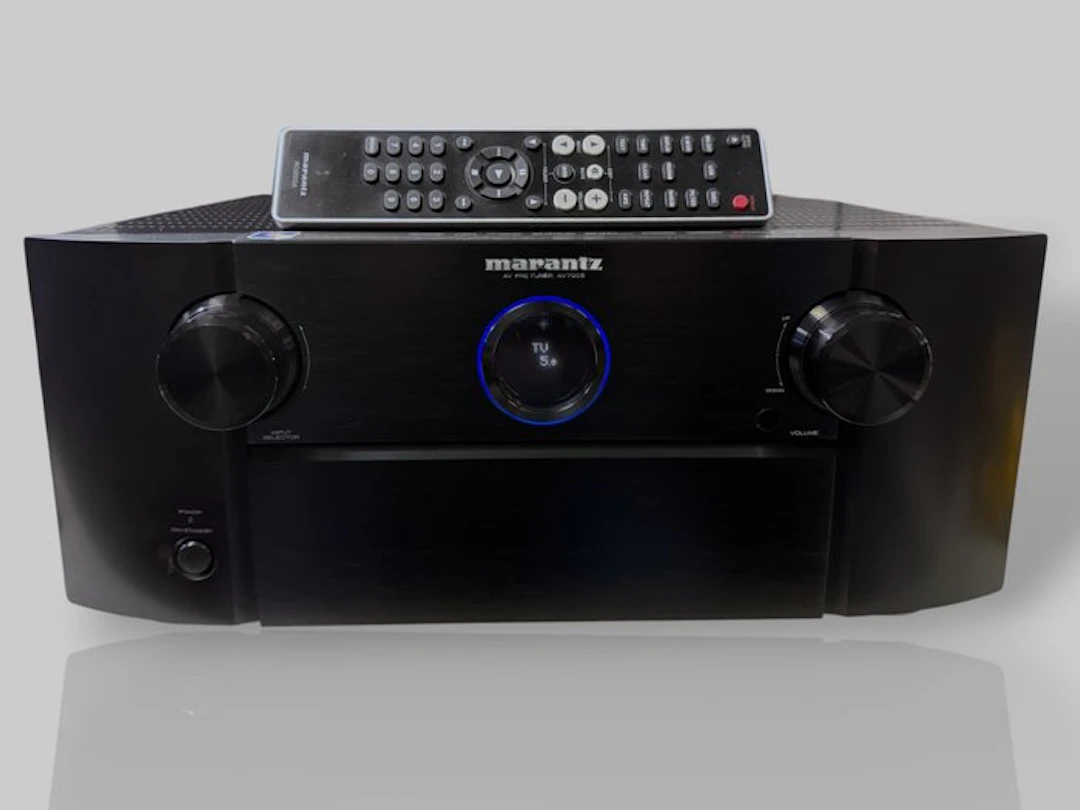 Marantz - AV7005 Preamplifier