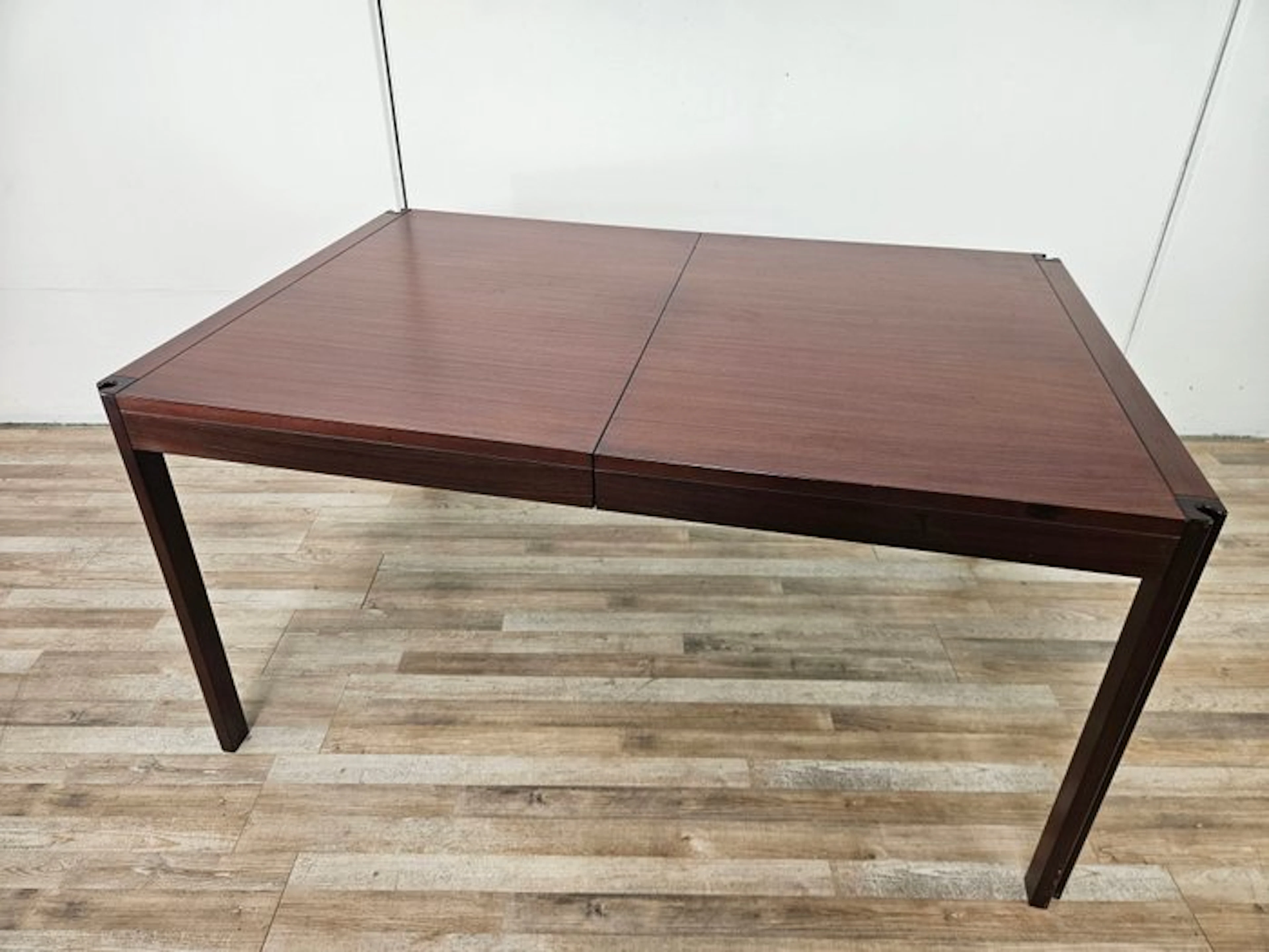 Molteni - Angelo Mangiarotti - Extending table - 4D...