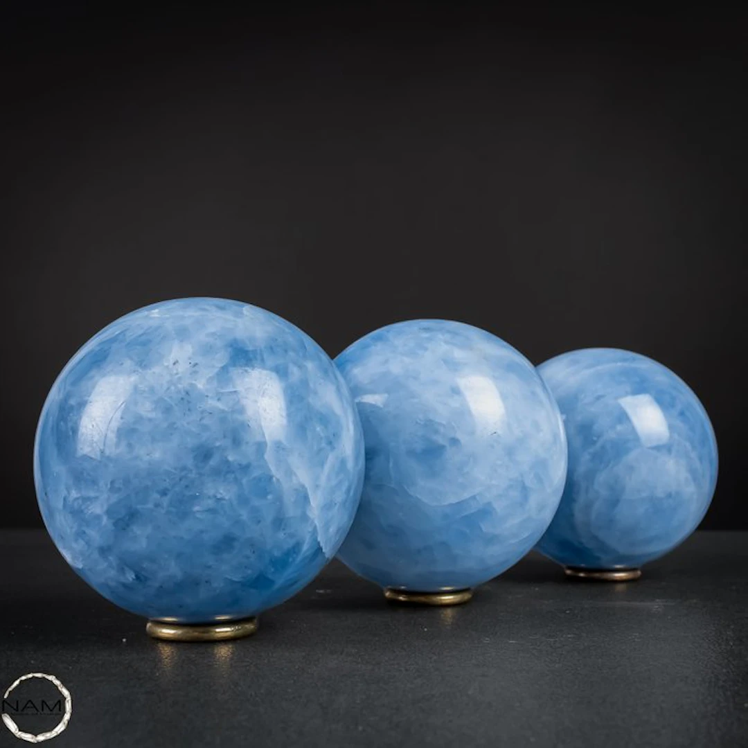 Rare natural blue calcite sphere set – 3 hand-polished...