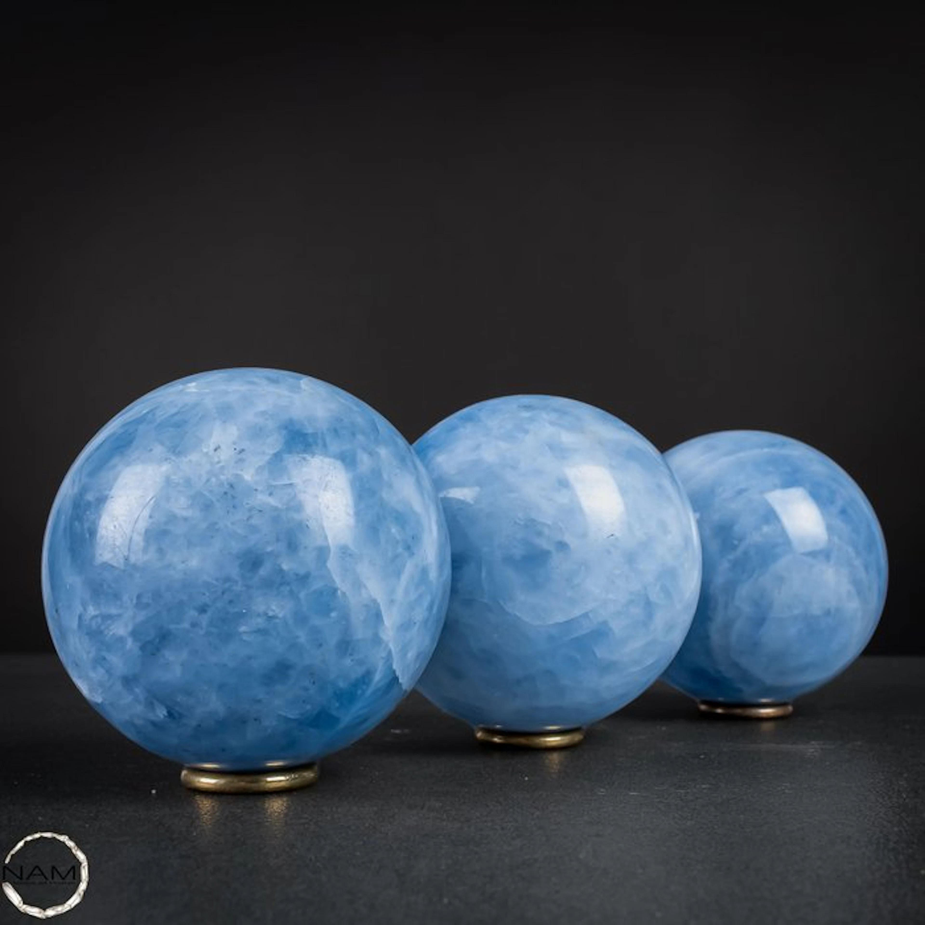 Rare natural blue calcite sphere set – 3 hand-polished...