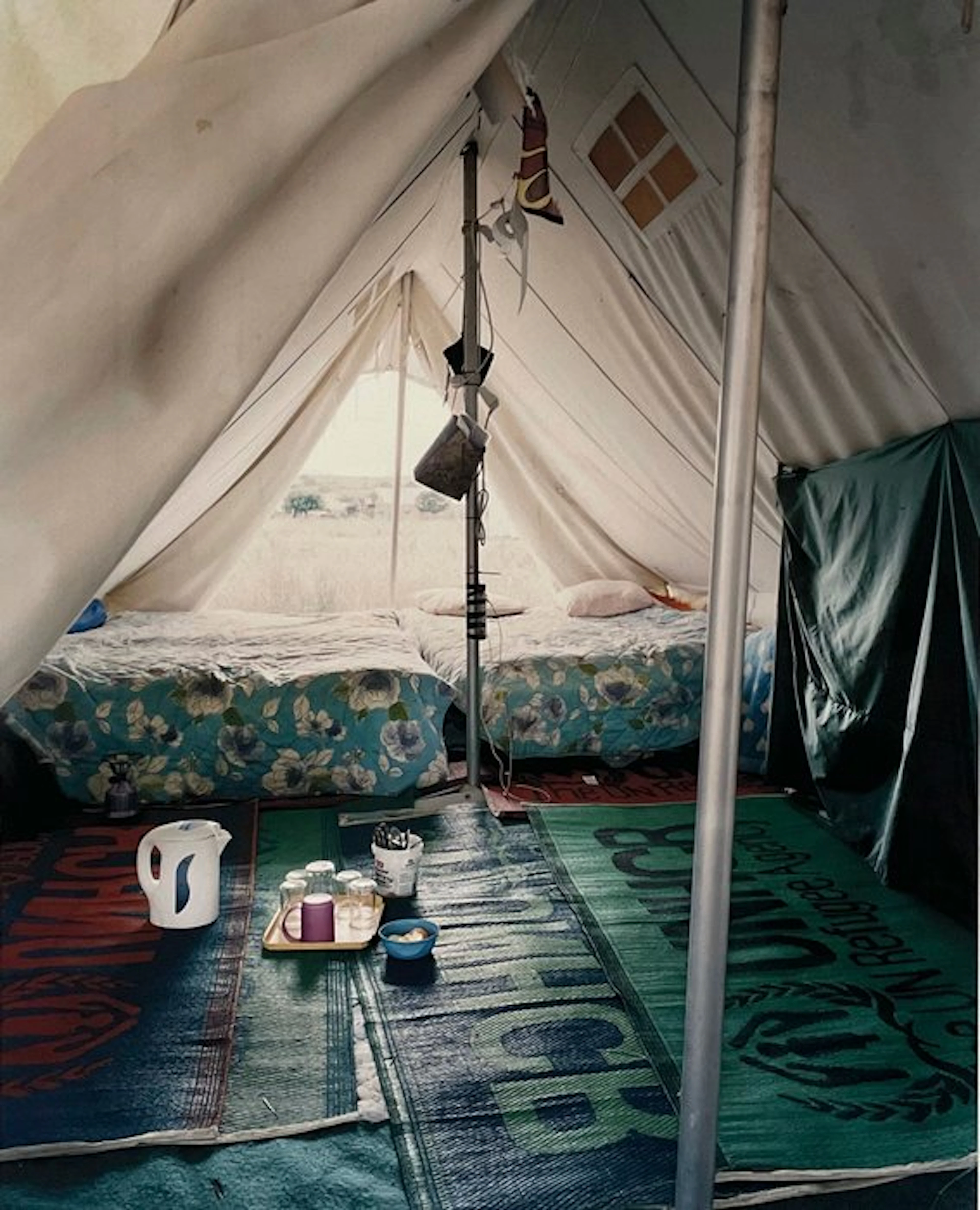 Bruno Fert (1971) - Chez Nael, Katrin et Maran. Camp de Katsikas. Grèce. 2016
