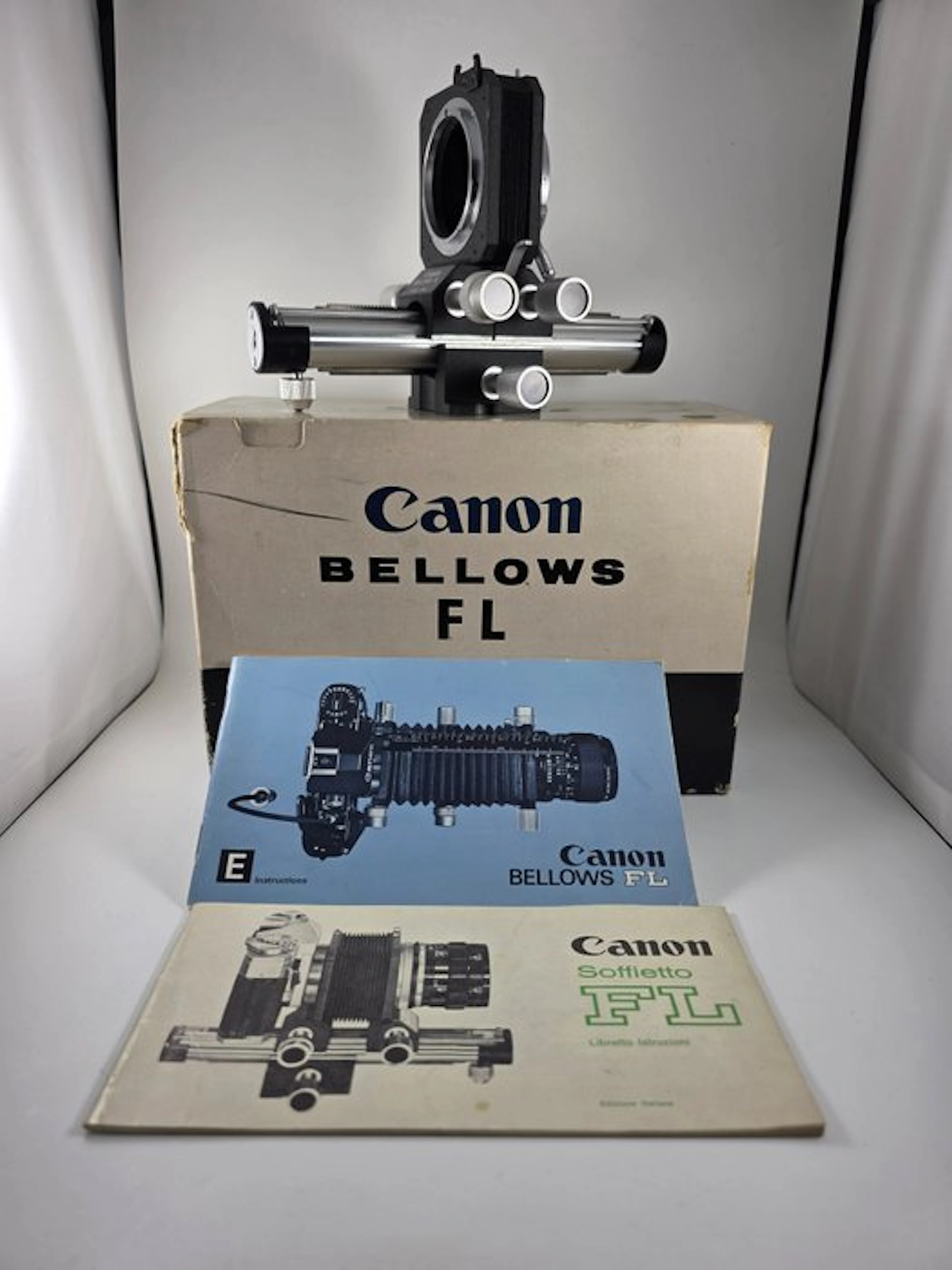 Canon Bellows FL Analogue camera