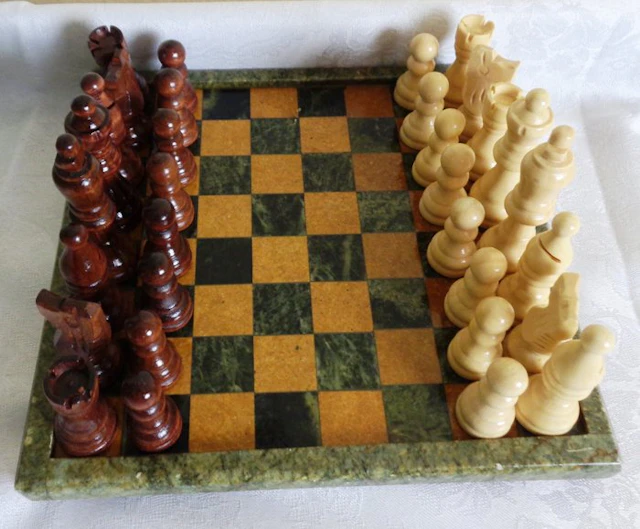 Chess set - marble, wood