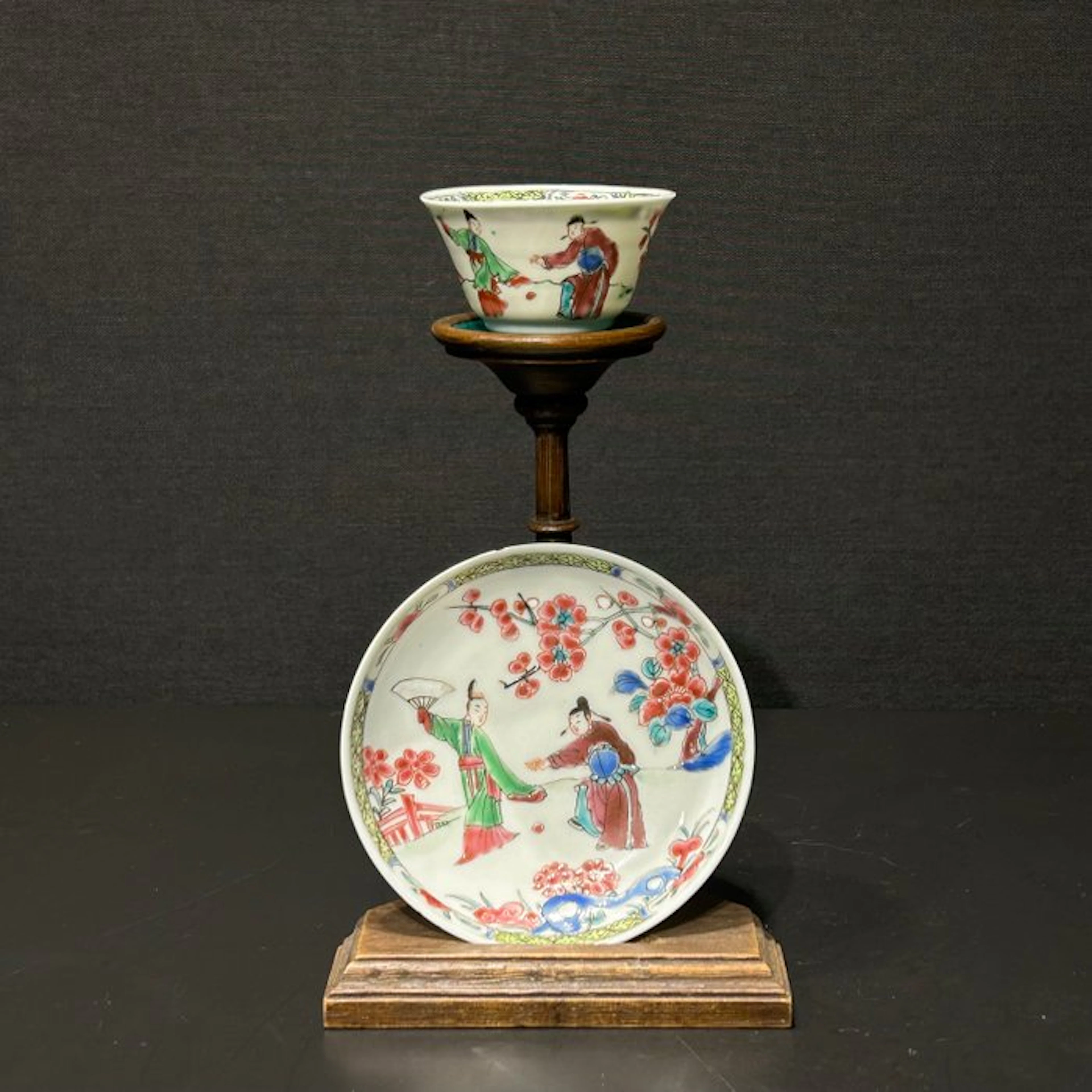 Cup and saucer - Porcelain - Yongzheng cup and saucer