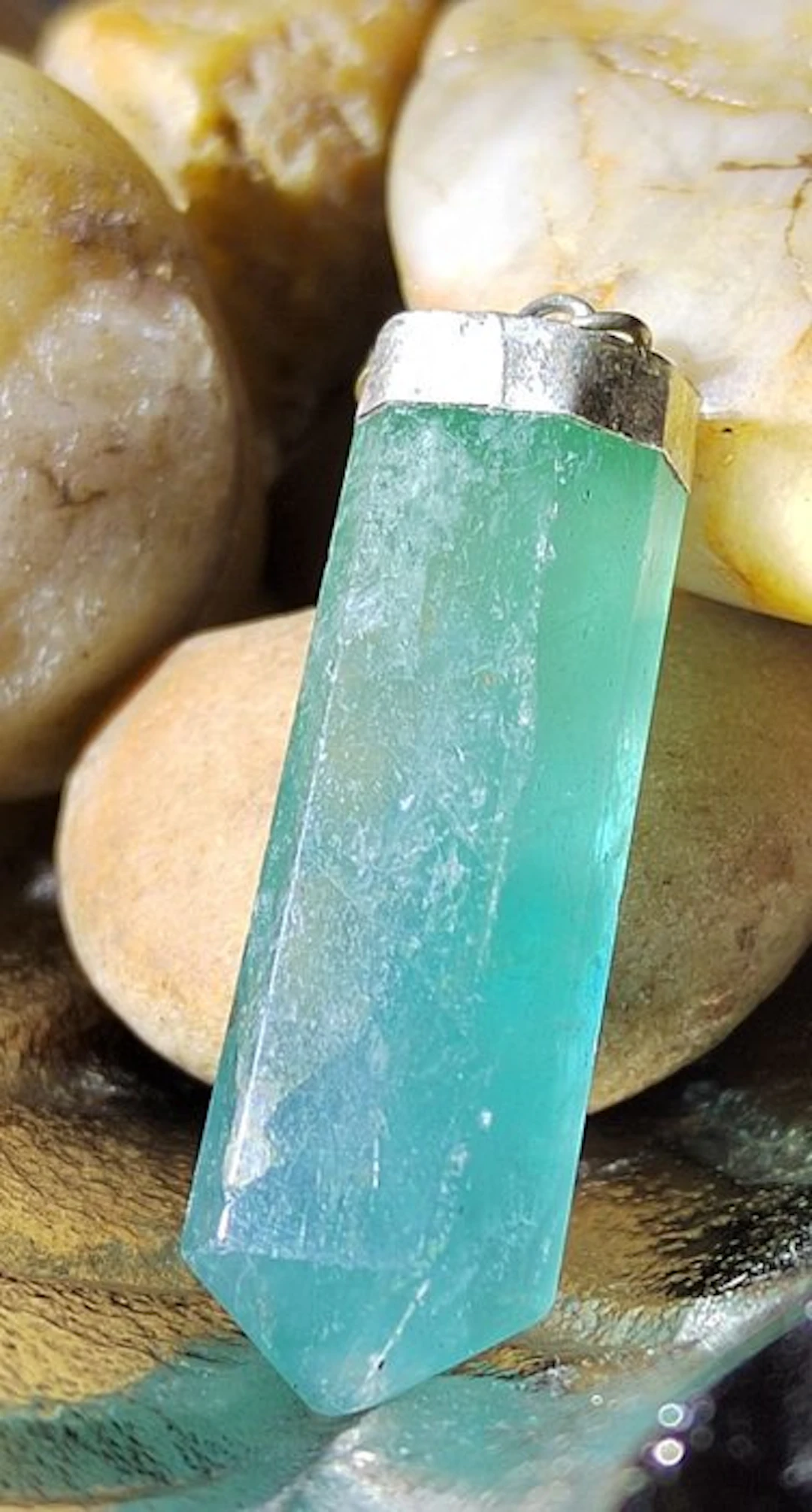 Fluorite Fluorite Pendant - High Quality - 26.40 cts - No Reserve Price- 5.28 g