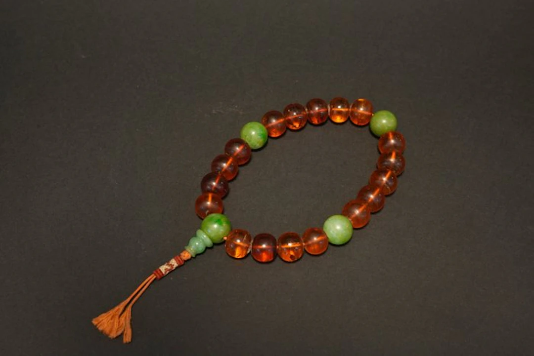 Amber 18-Bead Handheld Prayer Strand with Hardstone Beads