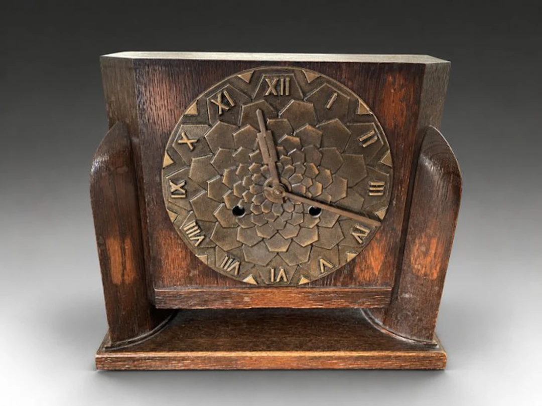 Mantel clock - Art Deco - Lacquered brass