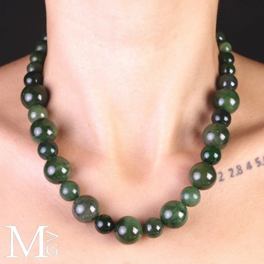 Extra Quaìlity Nephrite Jade Necklace – Cassiar Mountains District