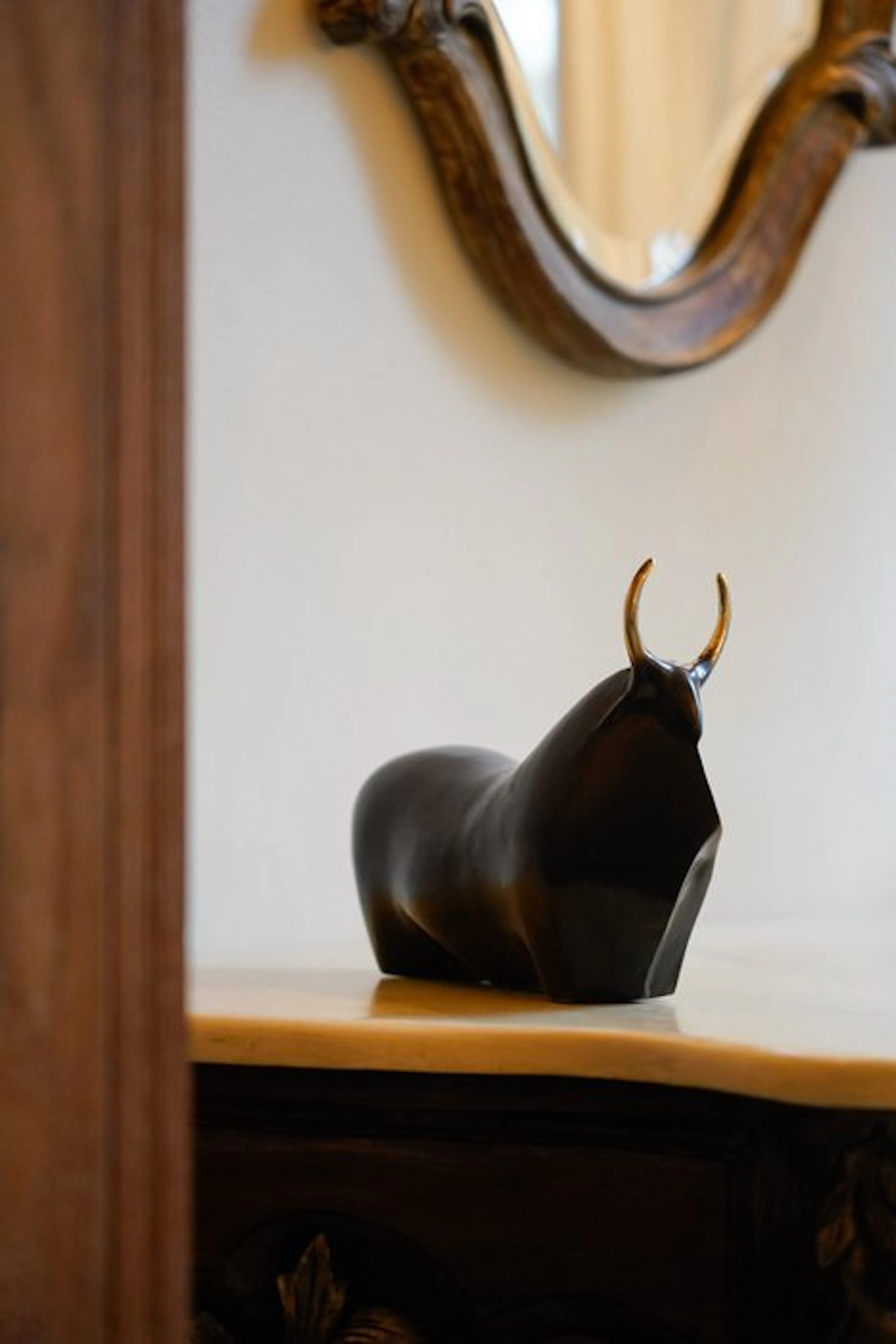 Statue, No Reserve Price - Abstract Buffalo