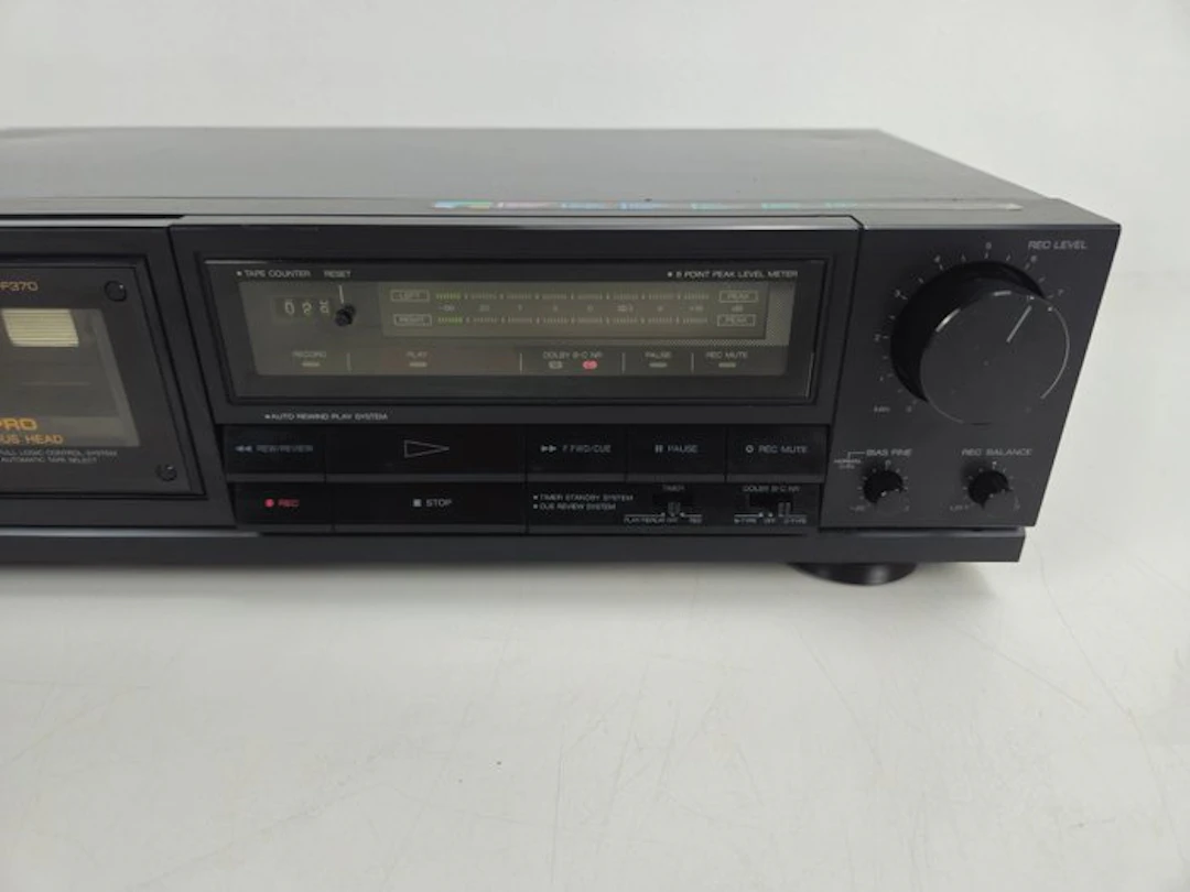 Aiwa - AD-F370 / 2-Head Single Stereo Cassette recorder-player