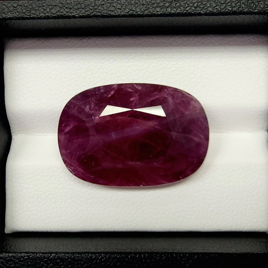 No reserve price - 1 pcs Red Ruby - 29.79 ct - Lotus Gemology - UNHEAT RUBY