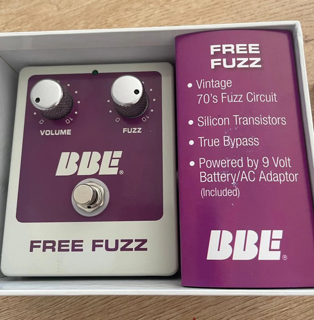 BBE Free Fuzz + Ibanez RU10 - Effect pedal
