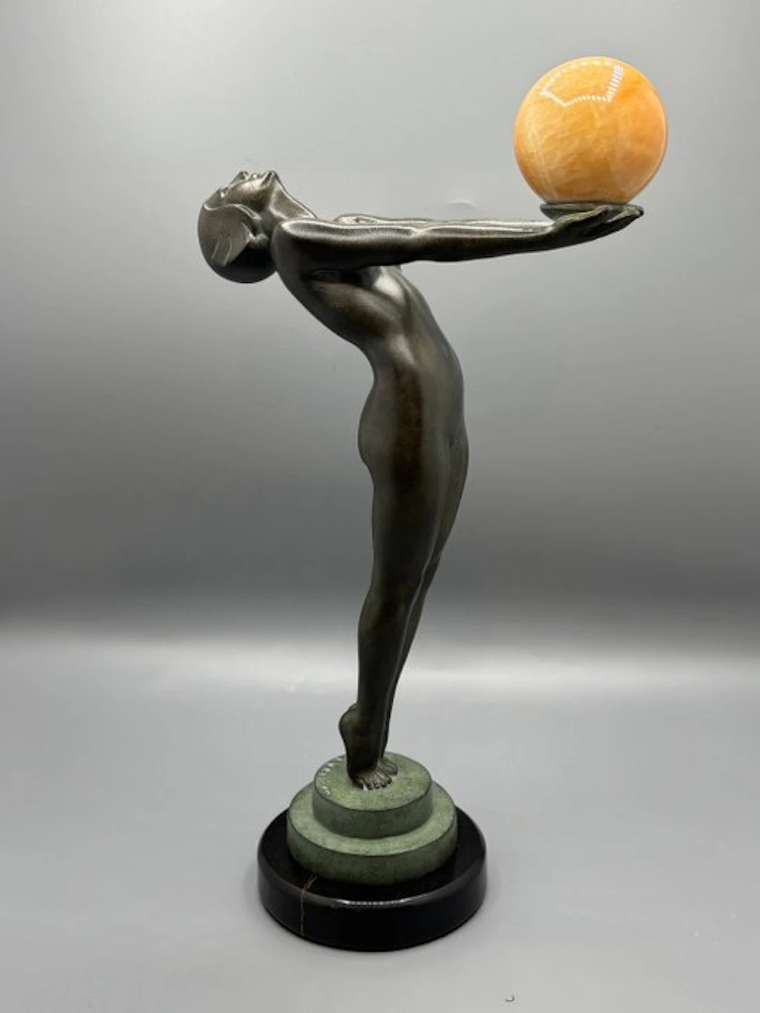Max Le Verrier - Sculpture, 'Lueur' - 32 cm - metal and marble - 2024