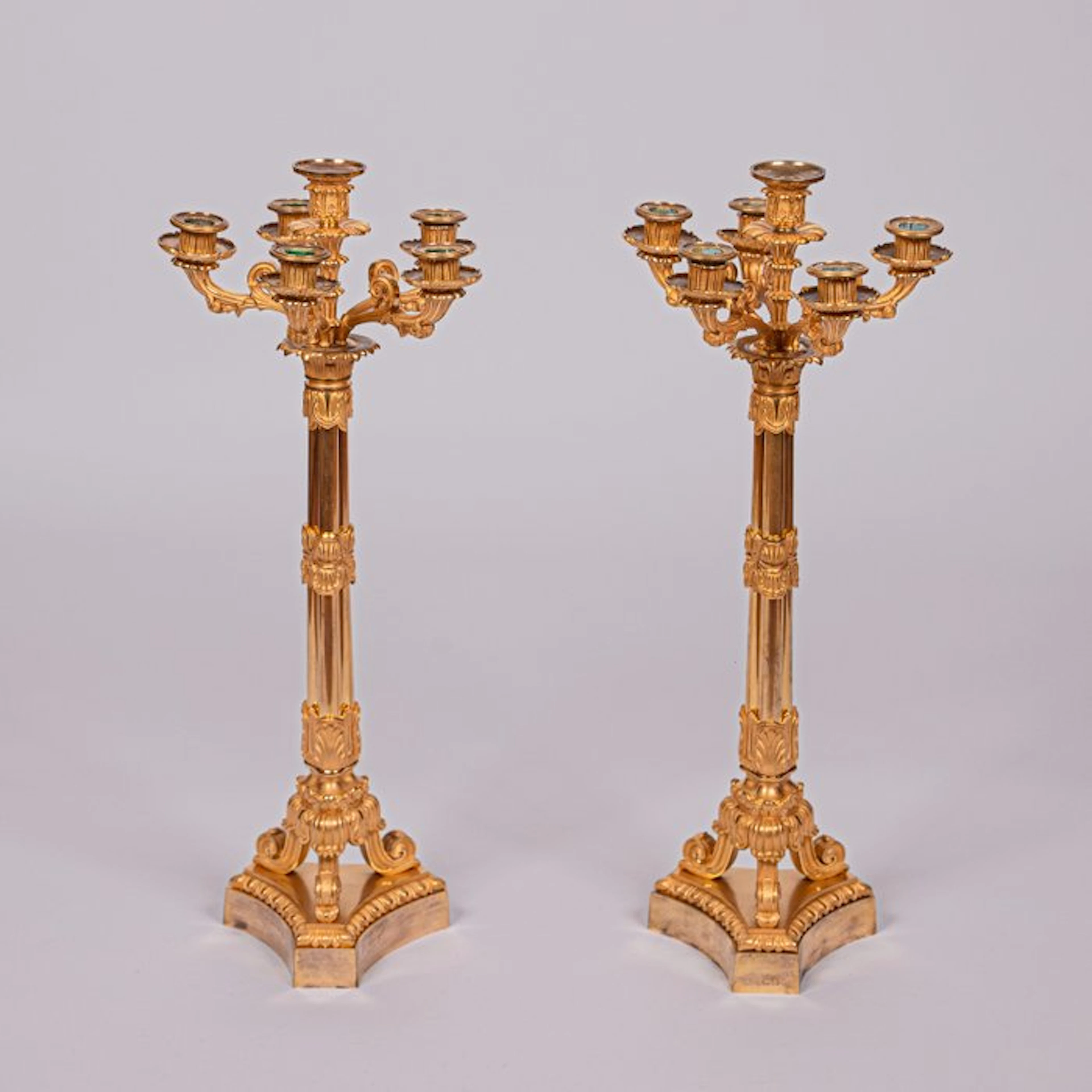 Paar Charles X kandelabers, circa 1830 - Candelabrum - Gilt bronze