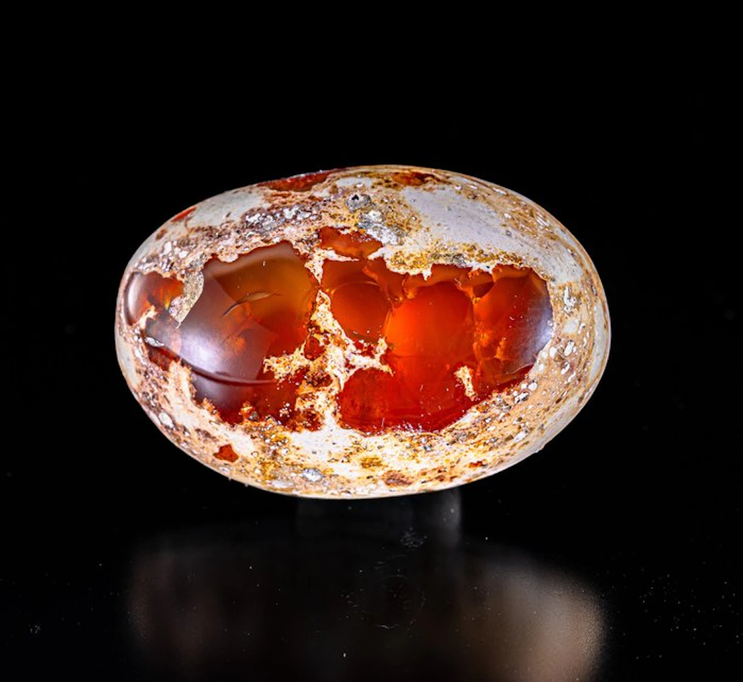 MUSEUM - GIANT FIERY OPAL - Mexico 44.80 carats - NO...