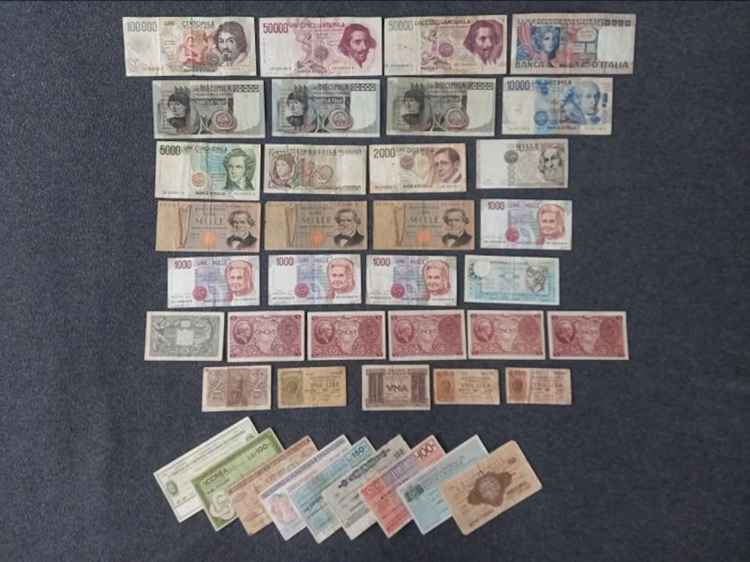 Italy. - 40 Banknotes / coupons - Various Dates (No reserve price)