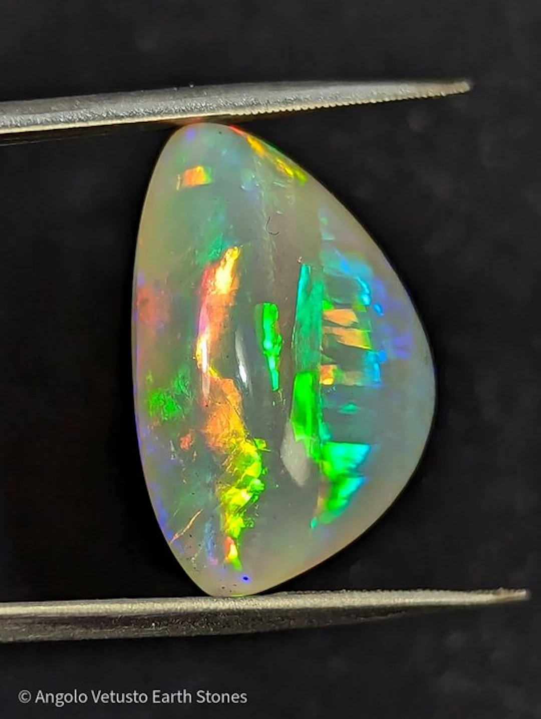 15.26 ct - Exceptional Natural Ethiopian Opal – Double...