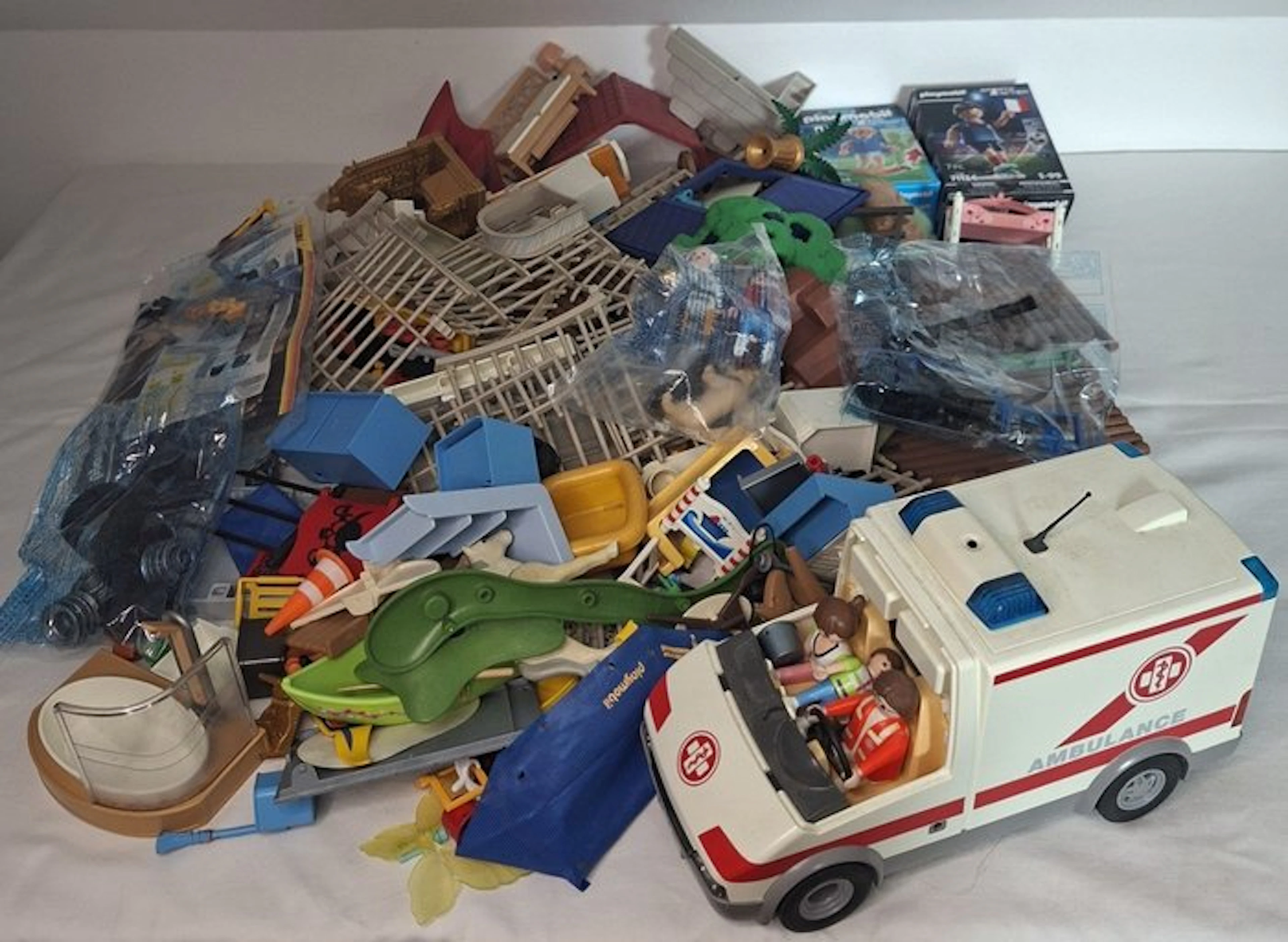 Playmobil - Playmobil Lot Playmobil en vrac pour pièces - 2000-2010 - France