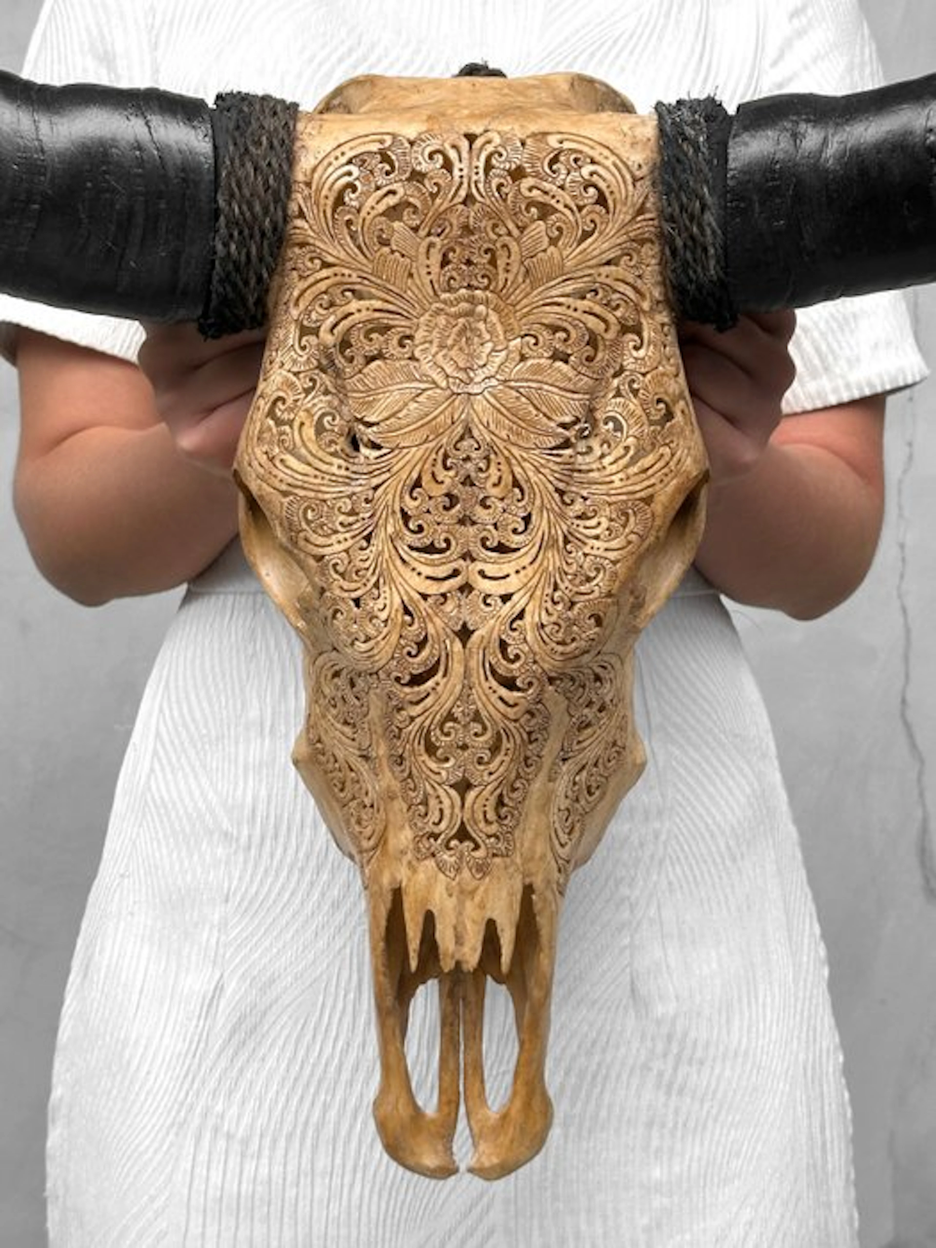 NO RESERVE PRICE - Authentic Large Brown Carved Buffalo...