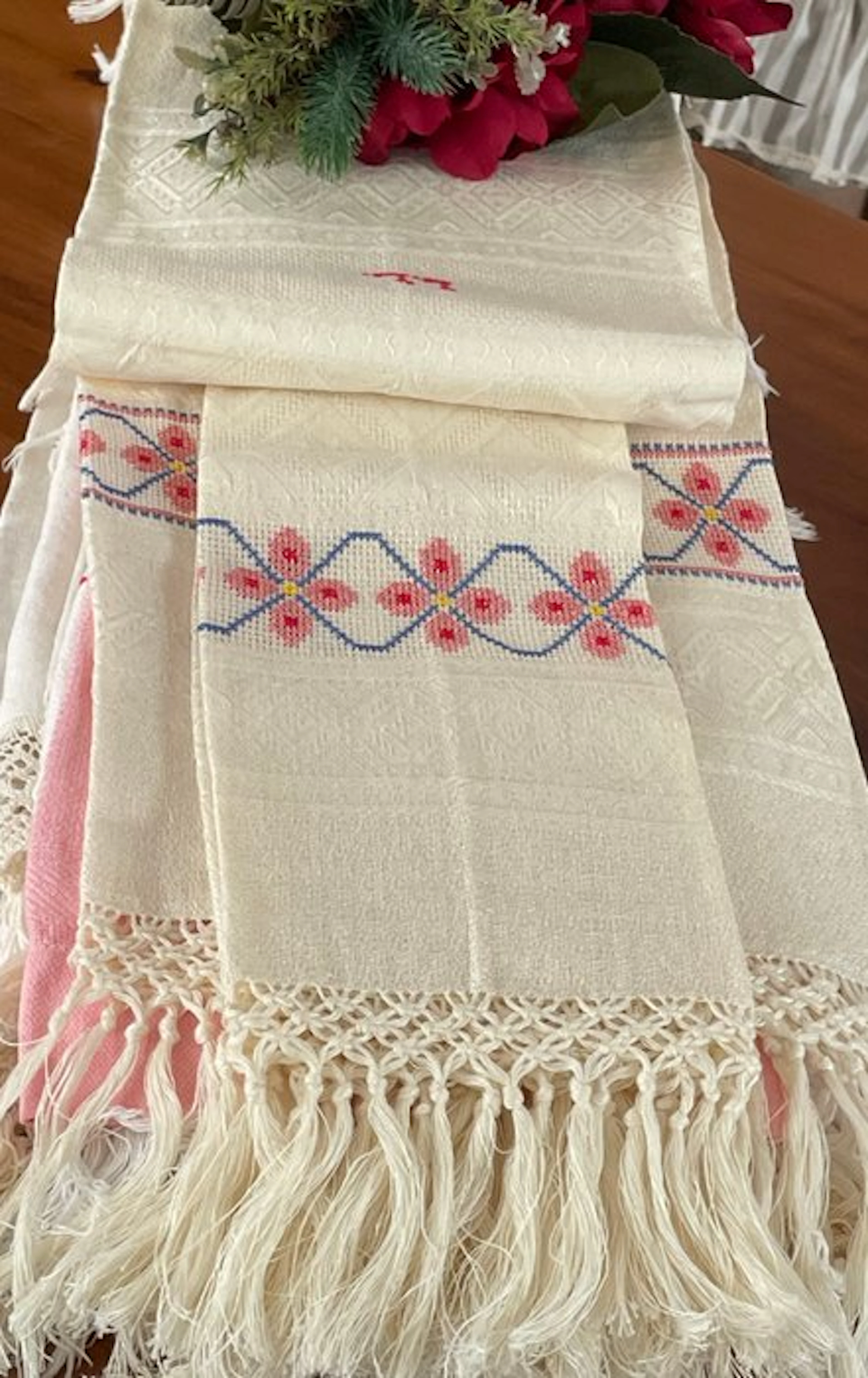 ricami fatti a mano - Knotted bangs - Towel (14) - 1.23...